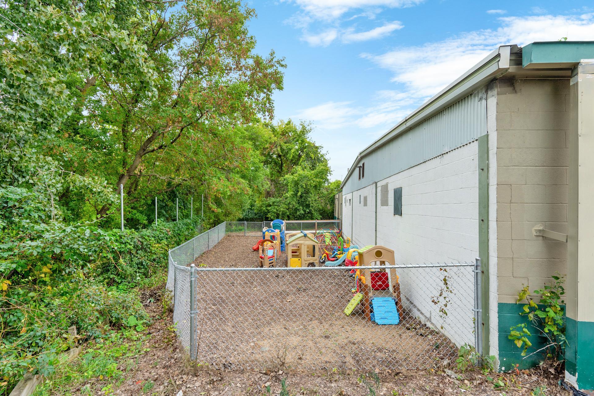 1002 Laurel Street Property Photo 66