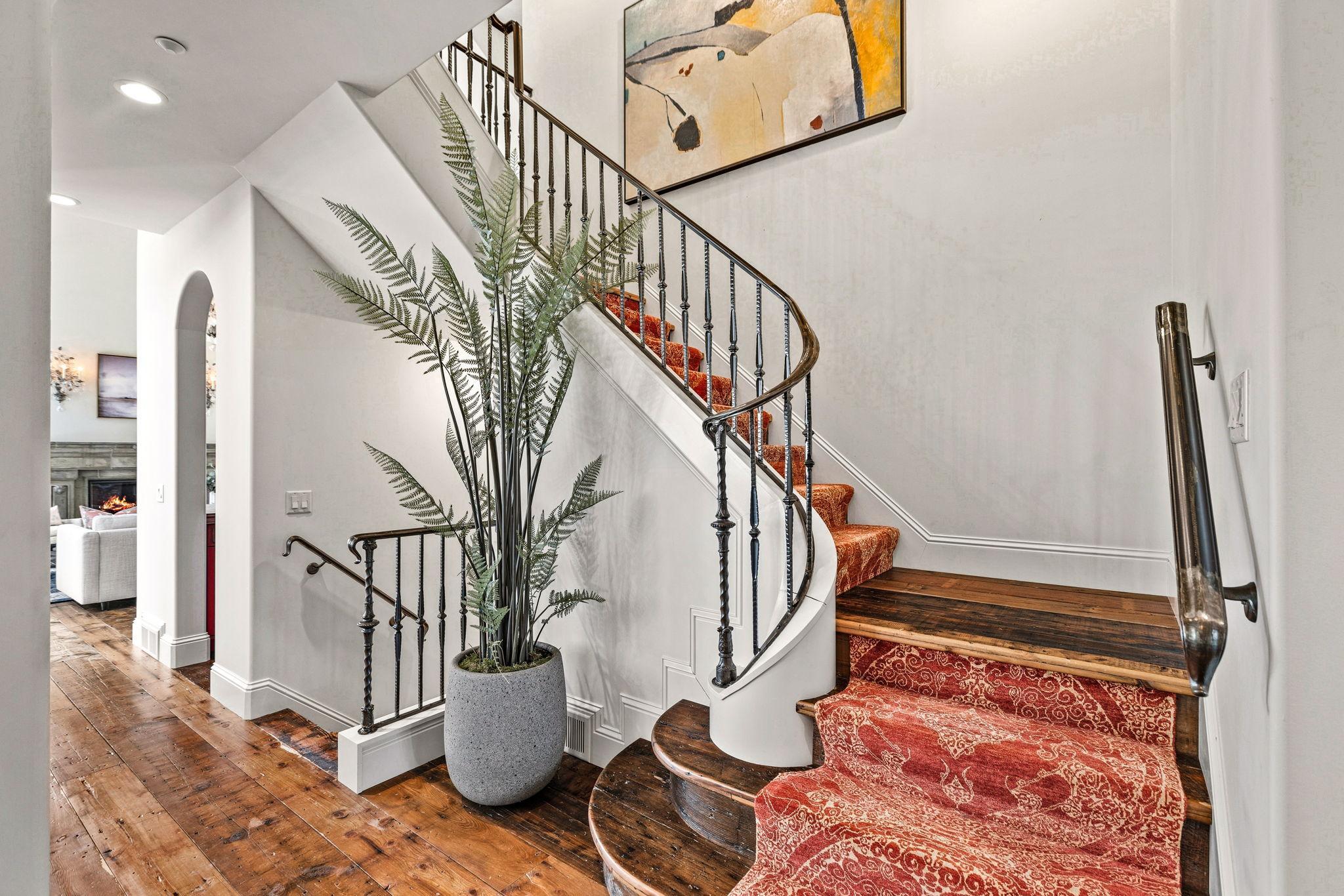 1660 Carriage Path Property Photo 36