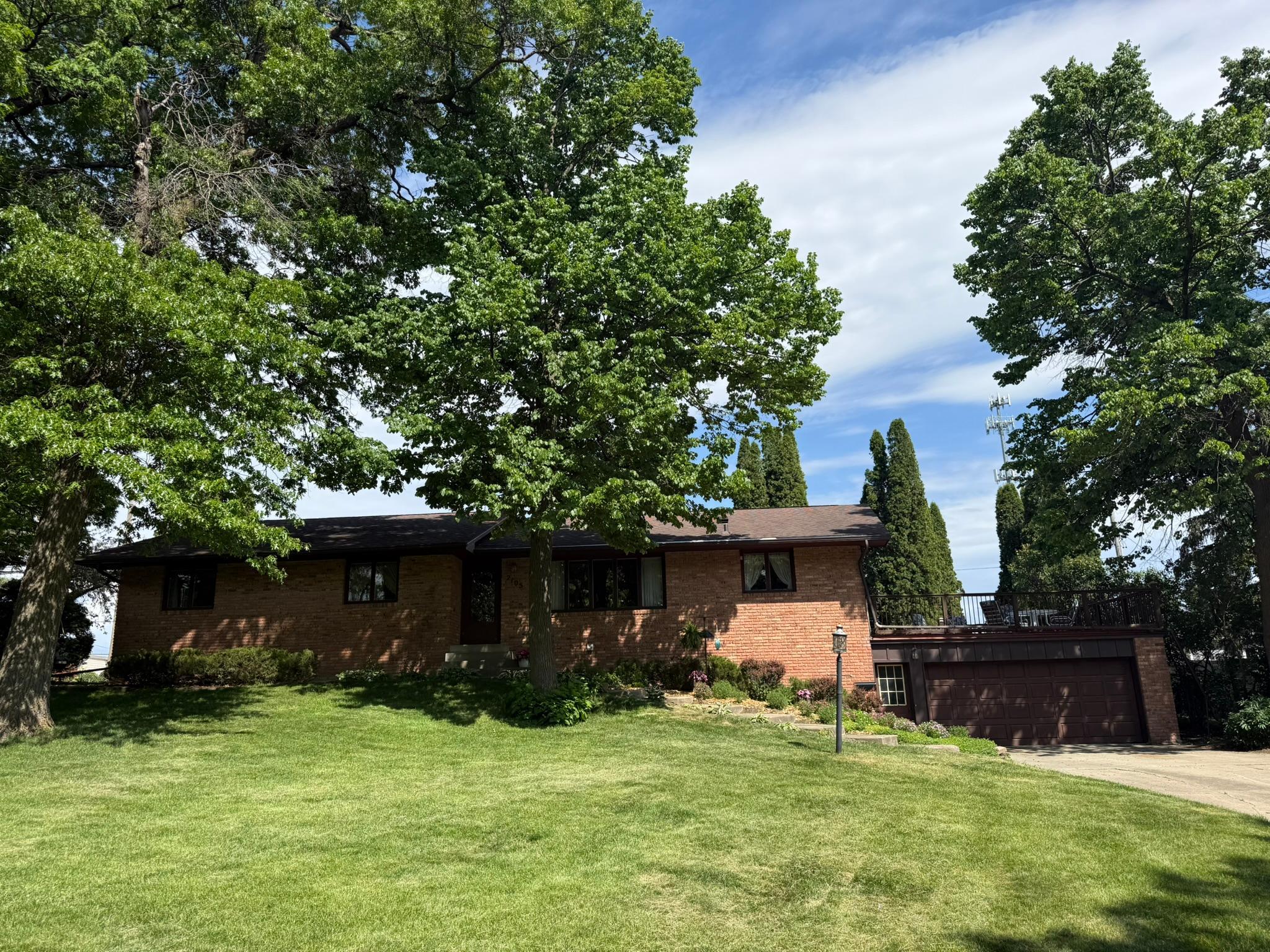 2105 Linn Drive Property Photo 5