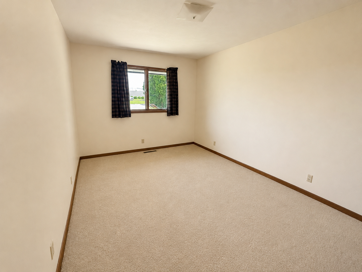2105 Linn Drive Property Photo 26