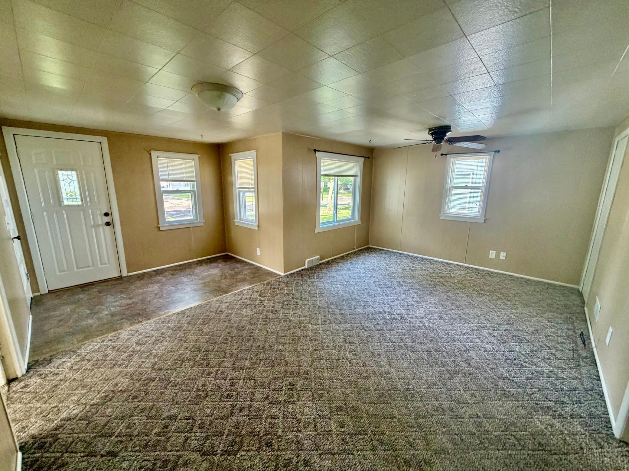 219 10th Avenue Property Photo 7