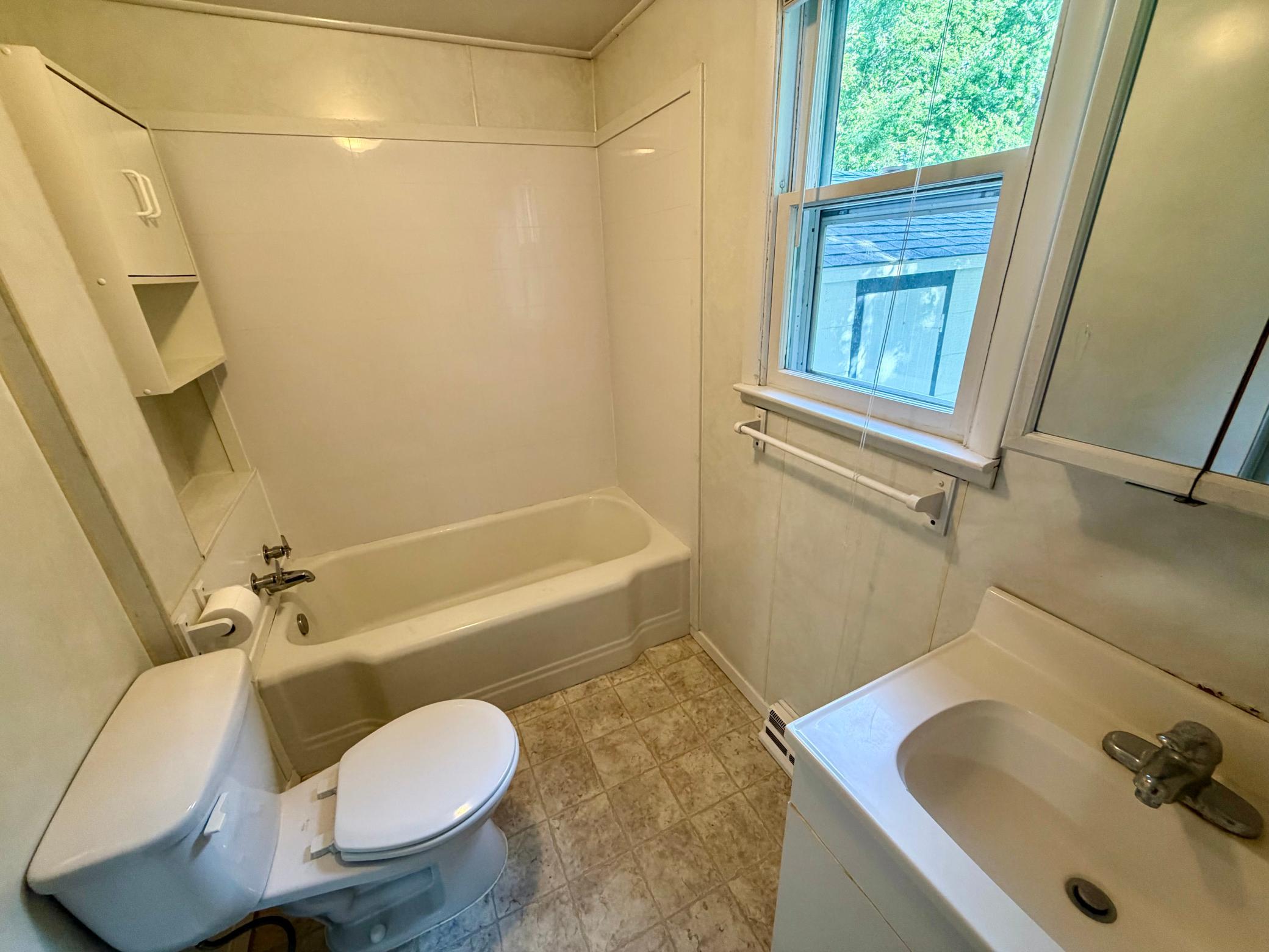 219 10th Avenue Property Photo 9