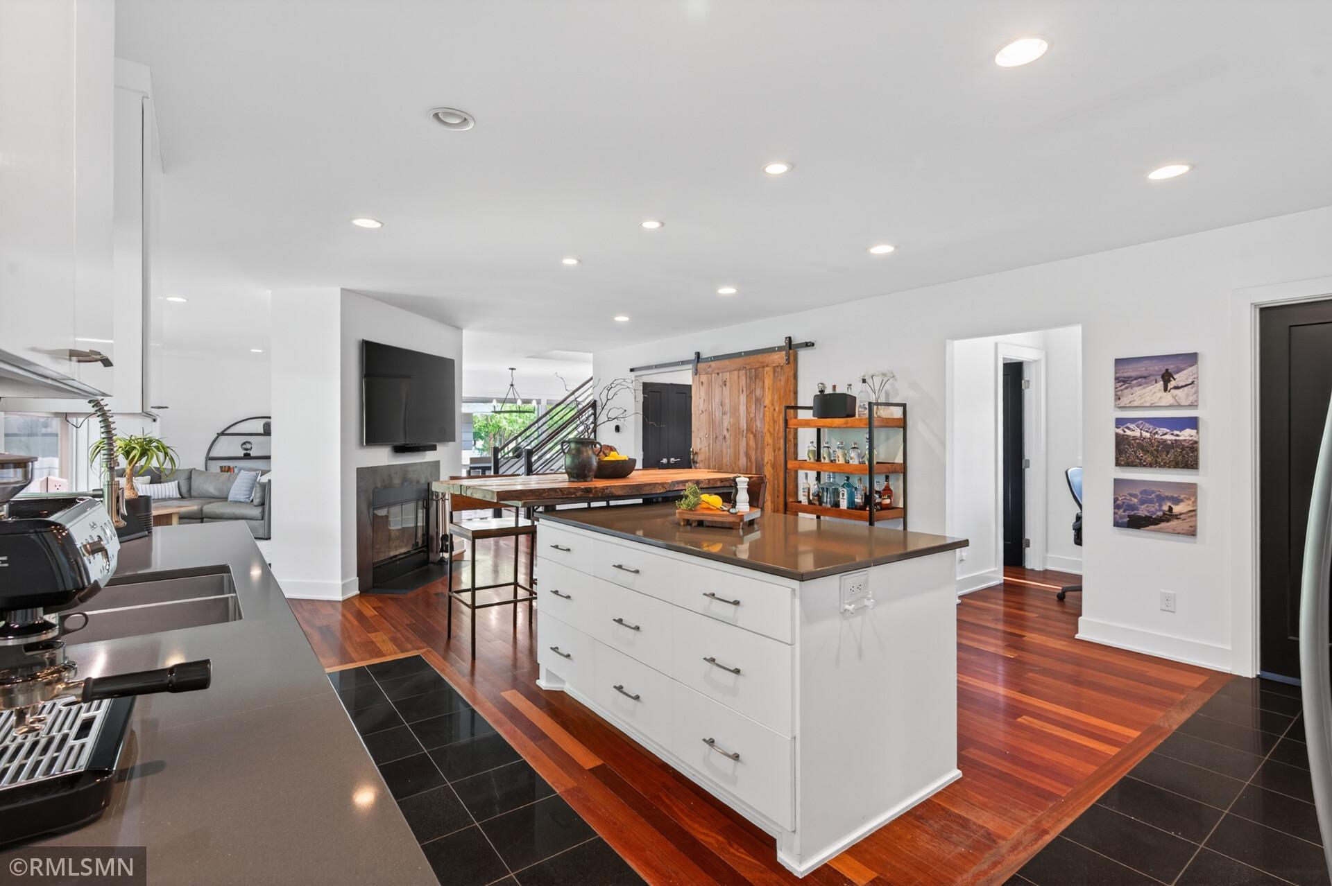 5148 Danens Drive Property Photo 16