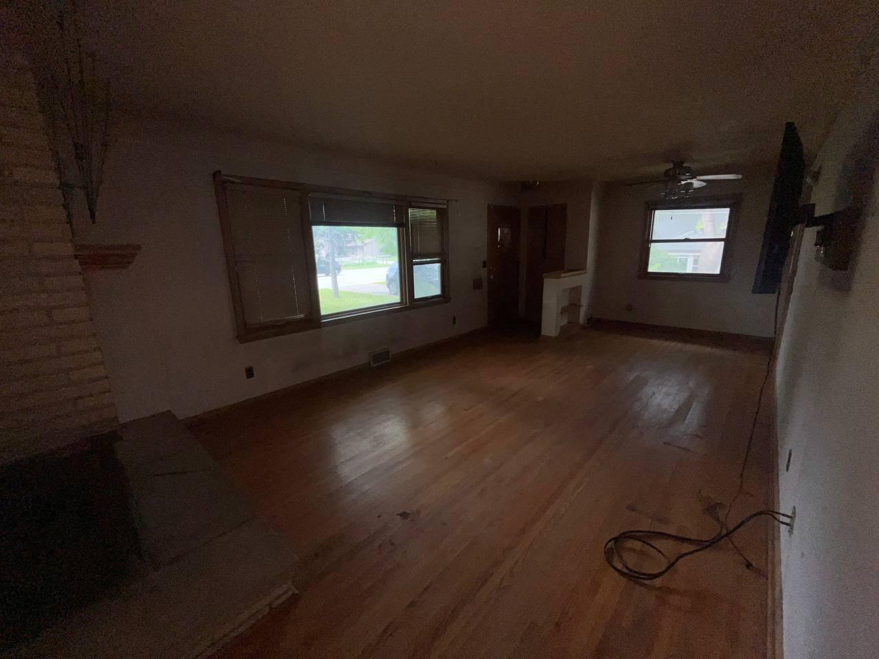 350 E 98th Street Property Photo 7