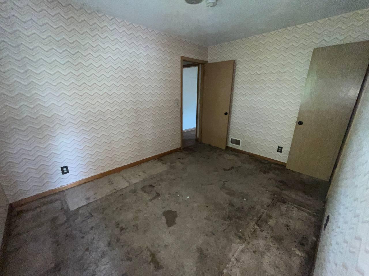350 E 98th Street Property Photo 9