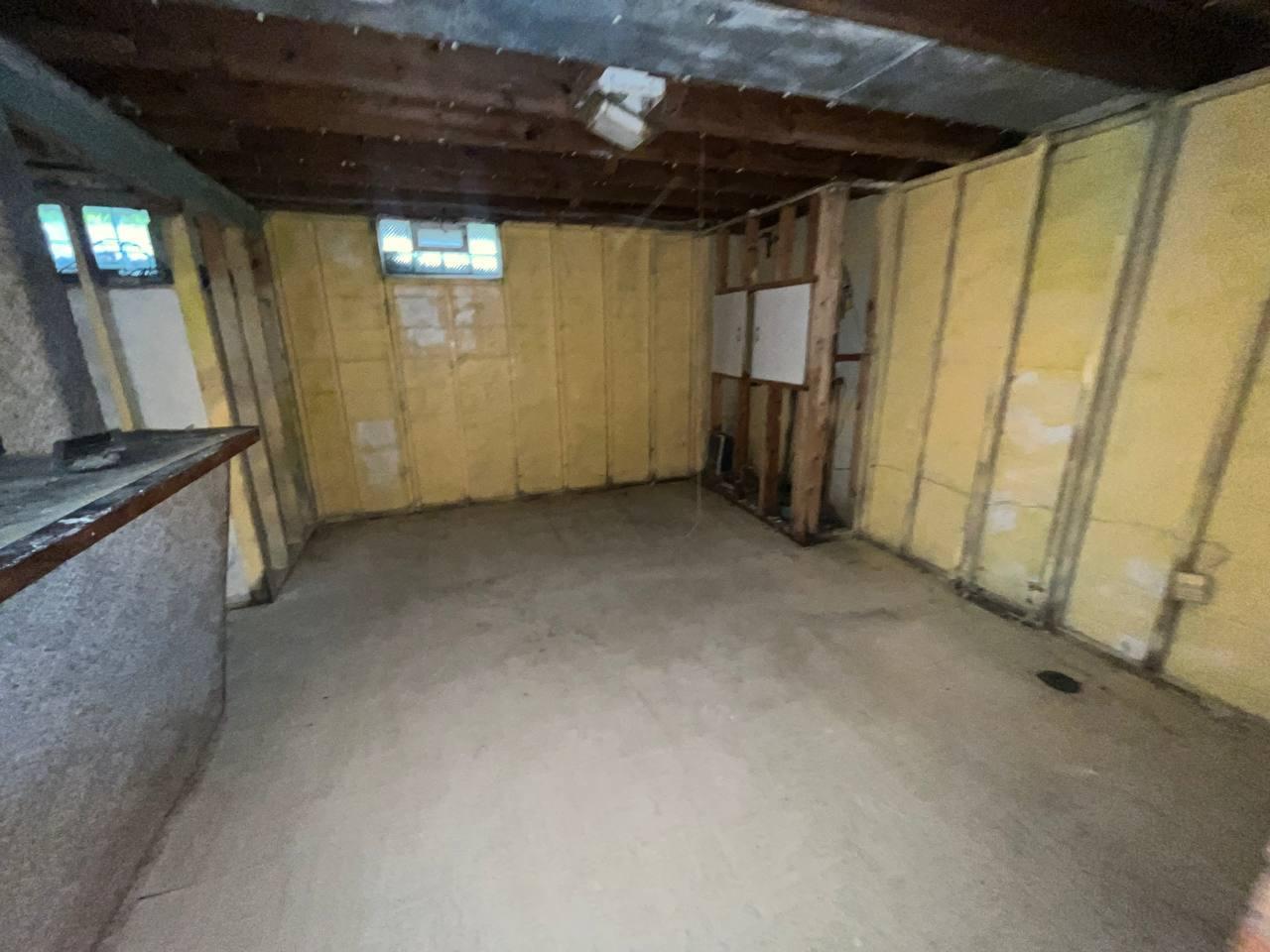 350 E 98th Street Property Photo 10