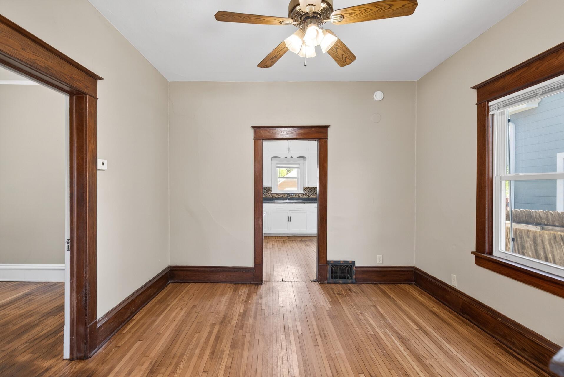 1041 Magnolia Avenue E Property Photo 7