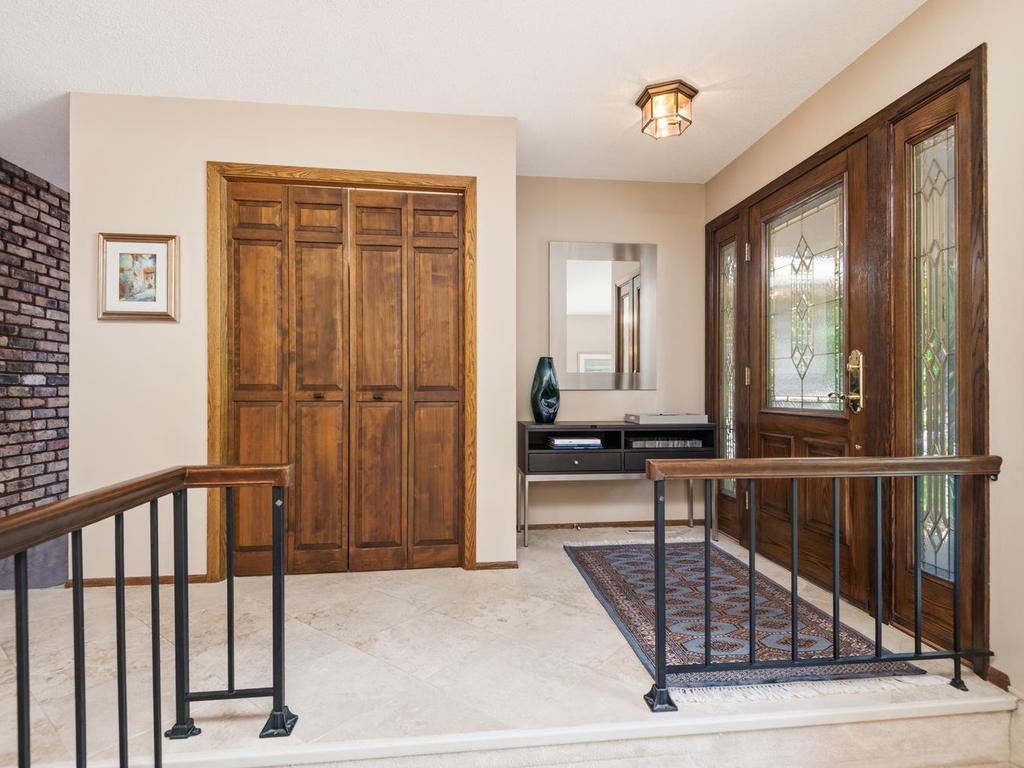 8127 Pennsylvania Circle Property Photo 3