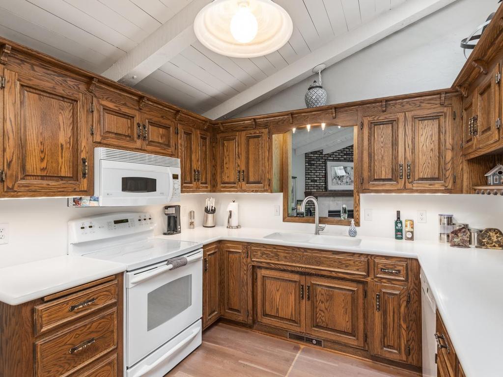 8127 Pennsylvania Circle Property Photo 7
