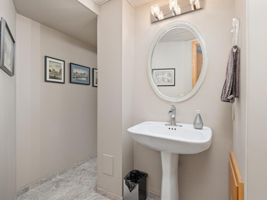 8127 Pennsylvania Circle Property Photo 27