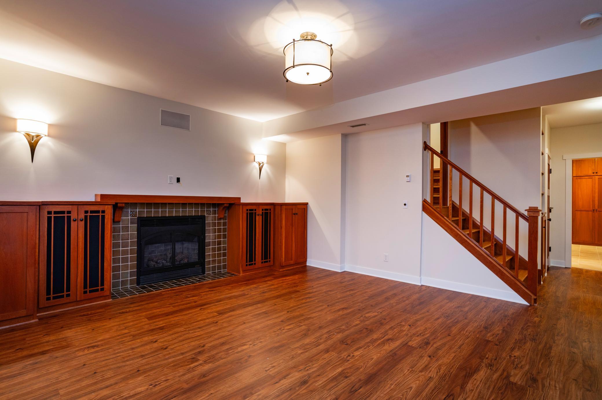 582 Summit Avenue Property Photo 35