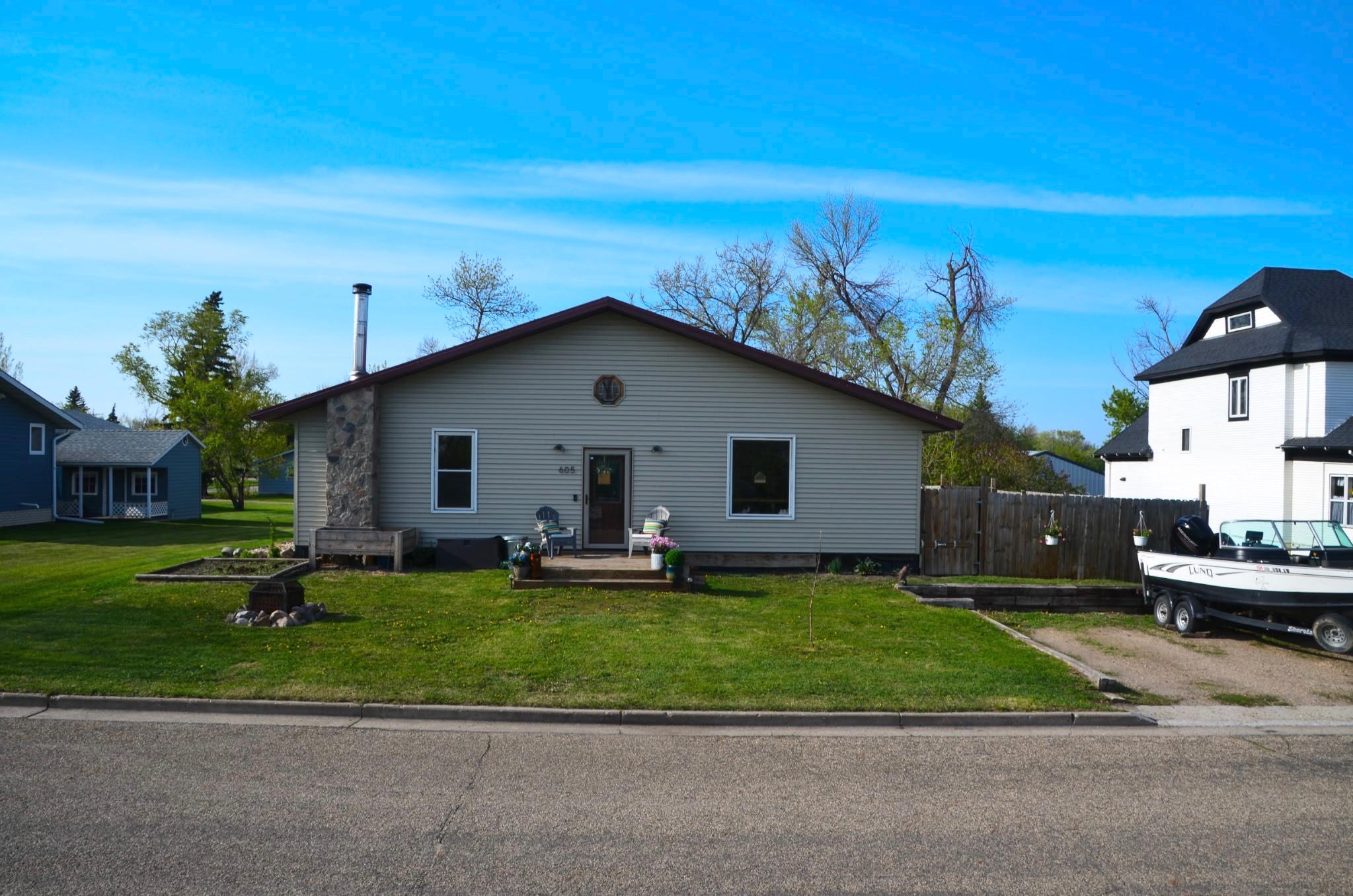 605 Ingalls Avenue Property Photo 3