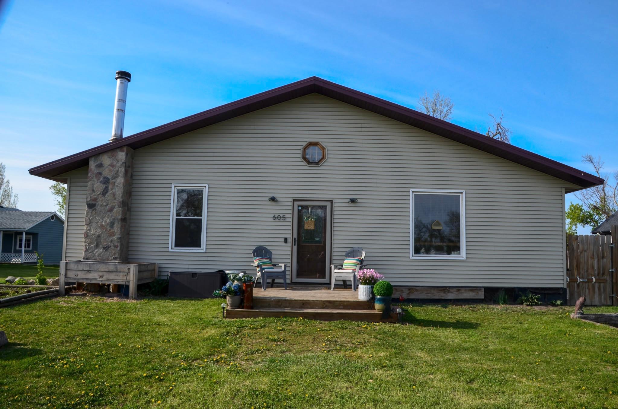 605 Ingalls Avenue Property Photo 5