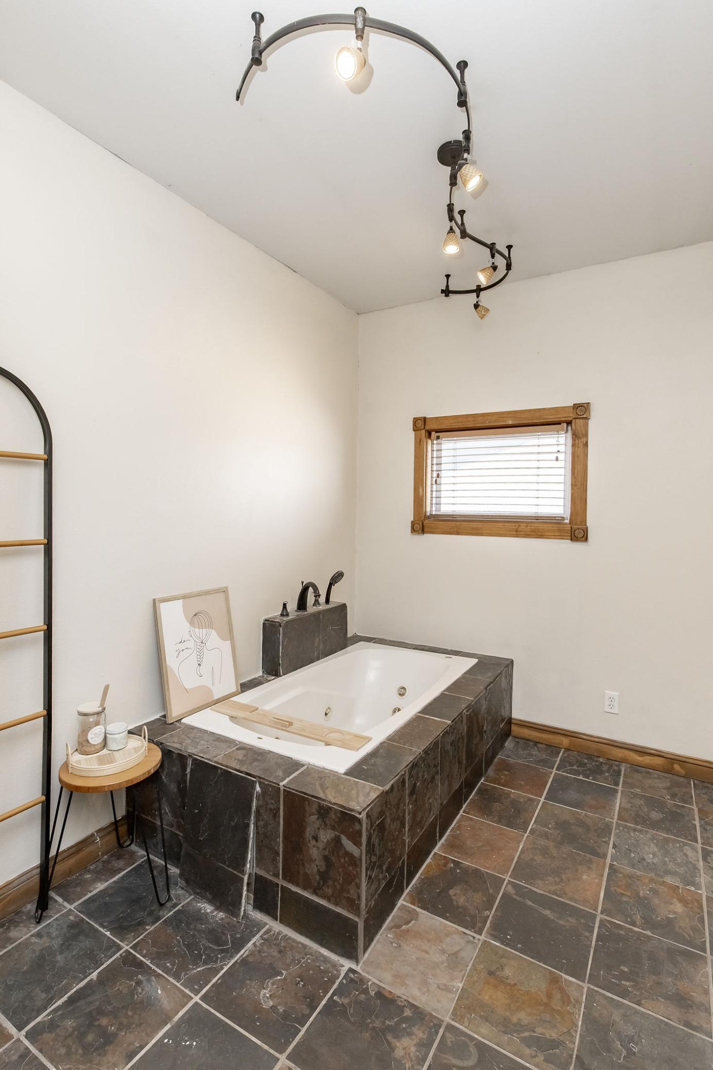 605 Ingalls Avenue Property Photo 26