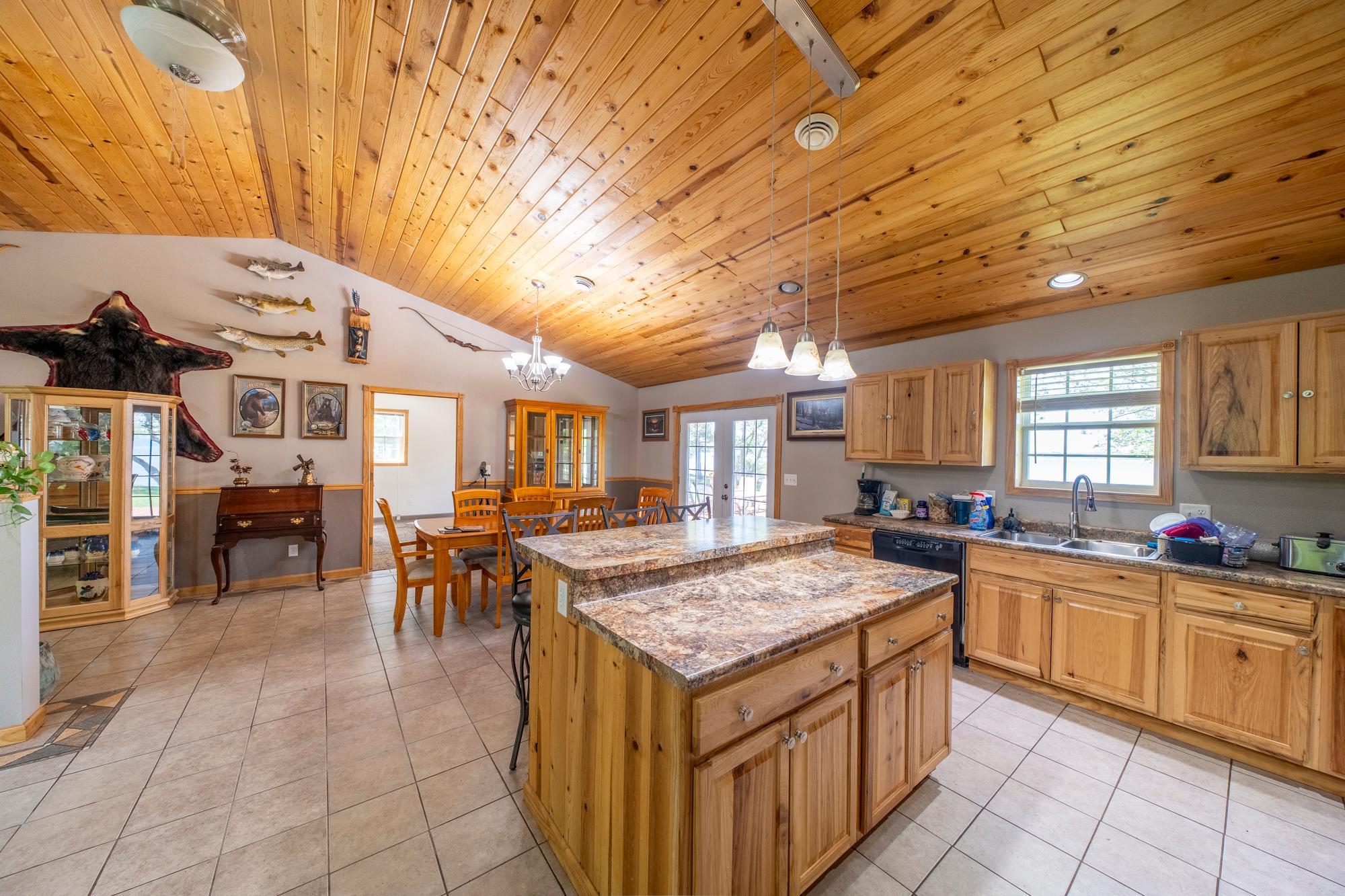 44585 Monument Beach Loop Property Photo 6