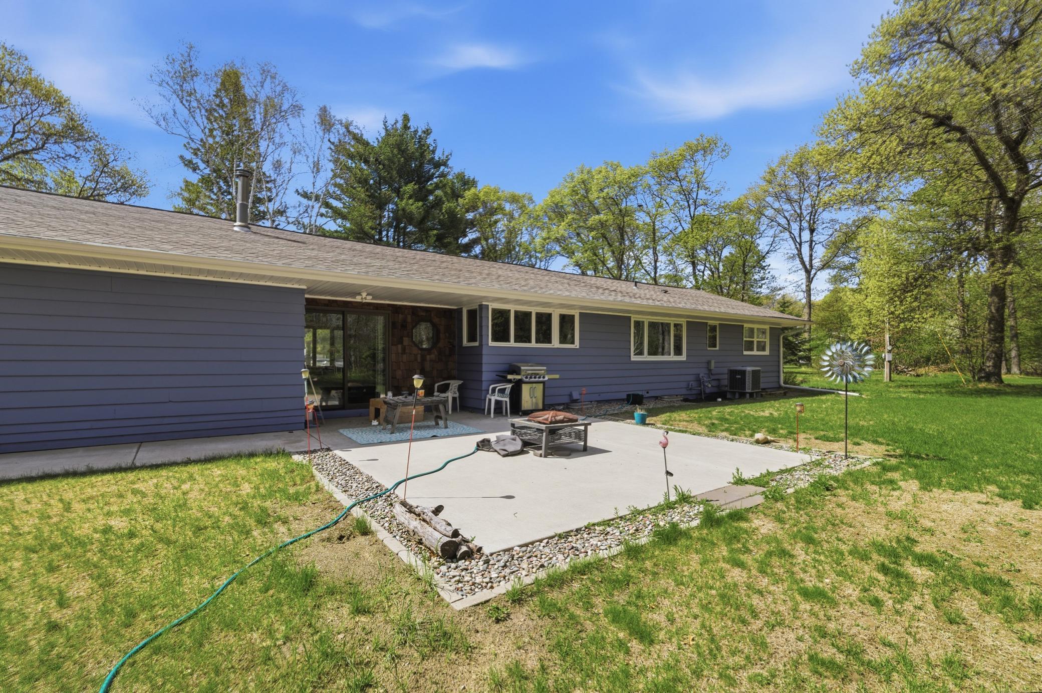 6458 Clearwater Road Property Photo 2