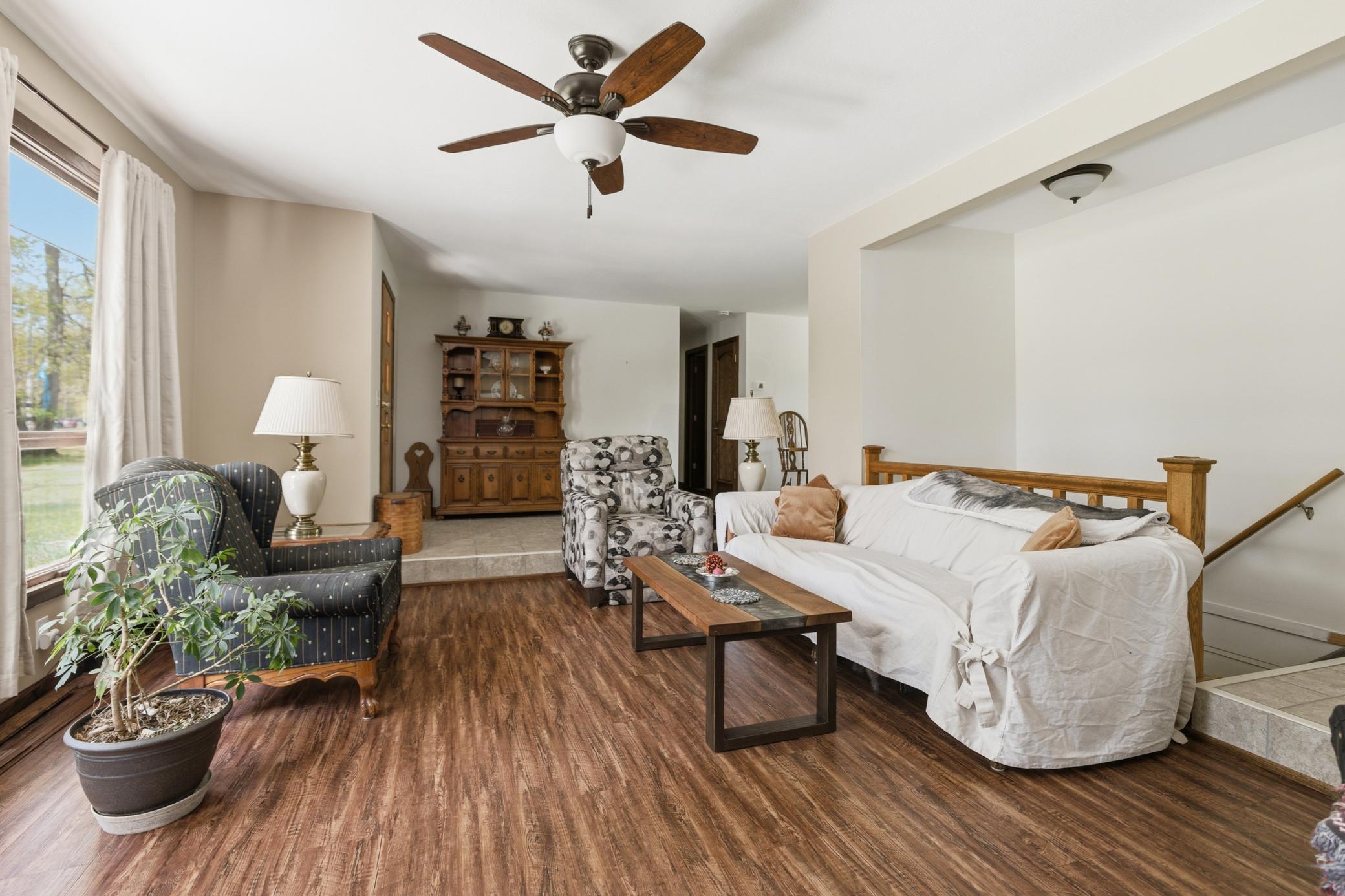 6458 Clearwater Road Property Photo 4