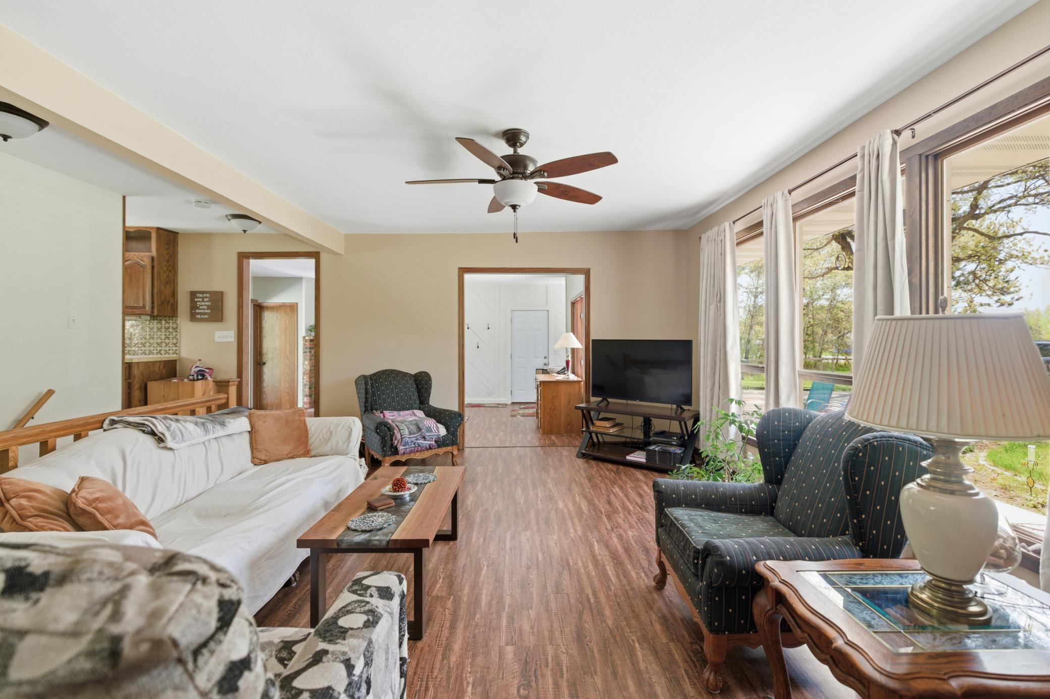 6458 Clearwater Road Property Photo 5