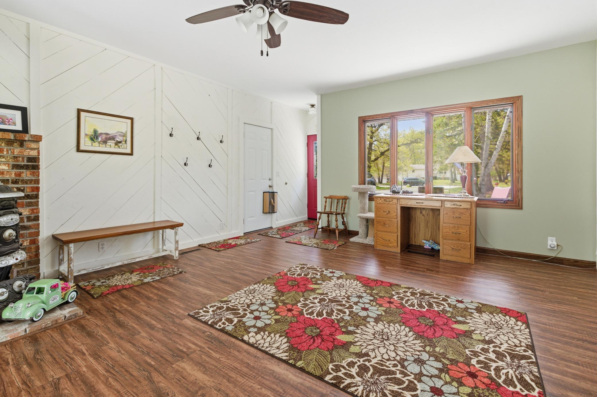 6458 Clearwater Road Property Photo 7