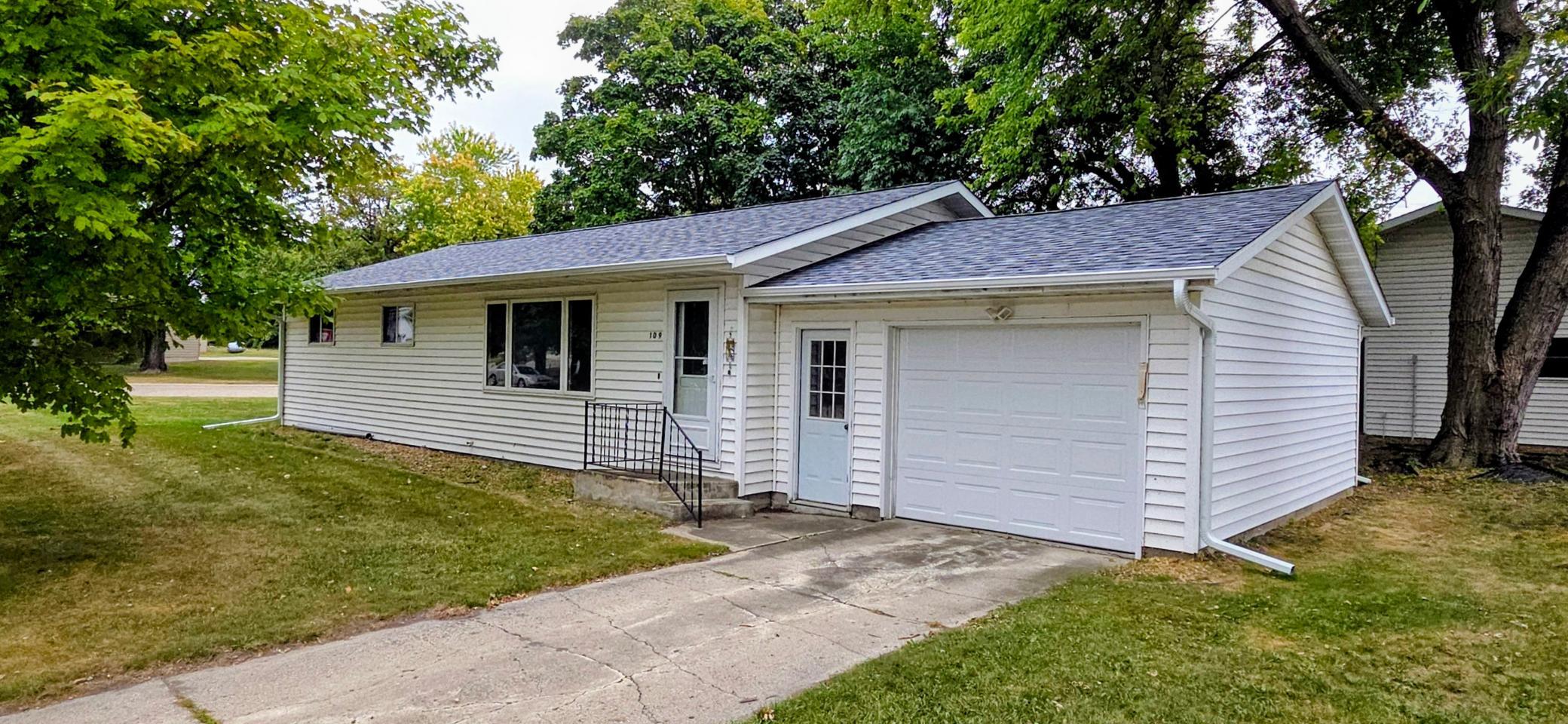 109 Arkansas Avenue Property Photo 1