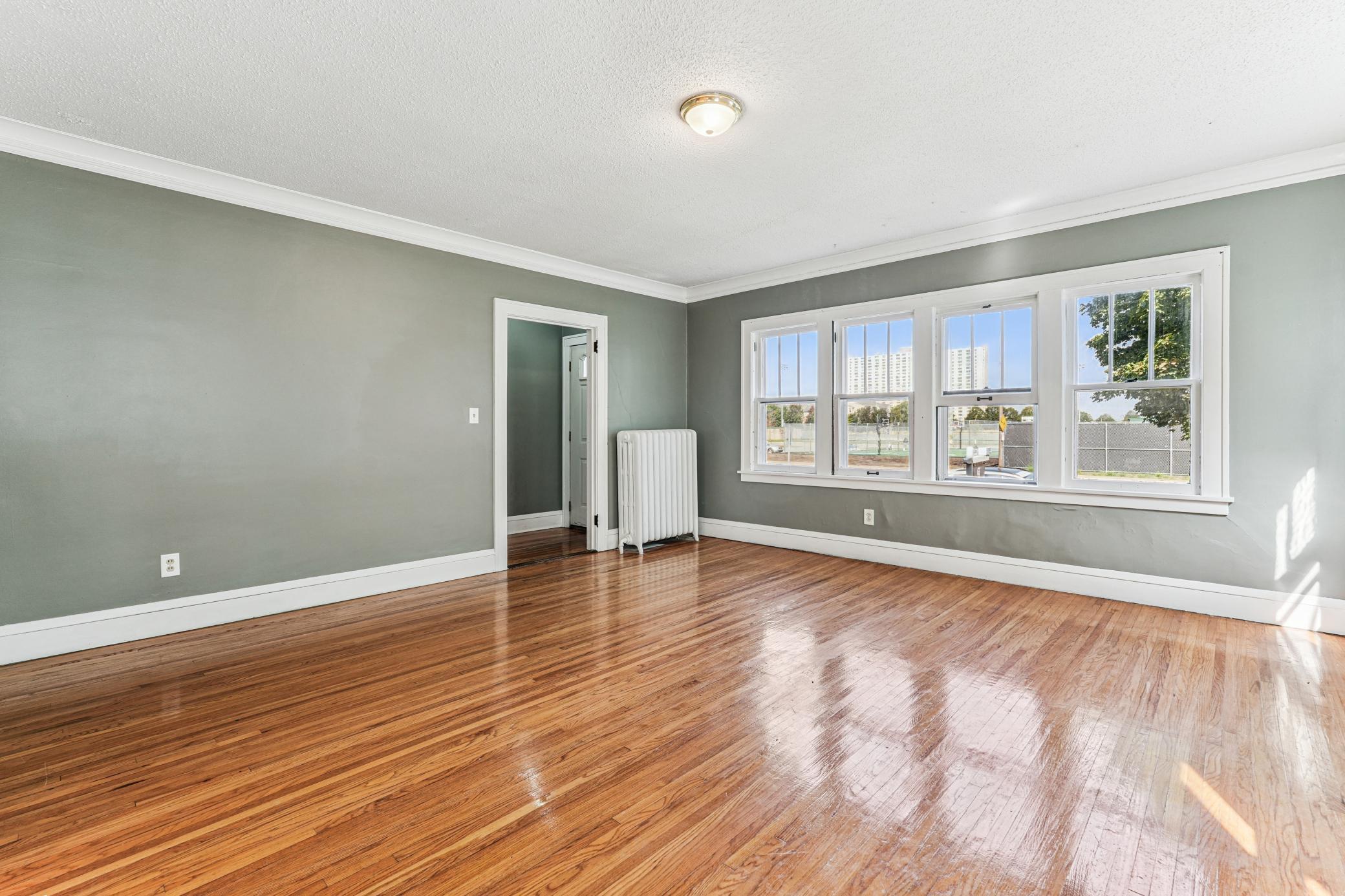 1186 Marshall Avenue Property Photo 6