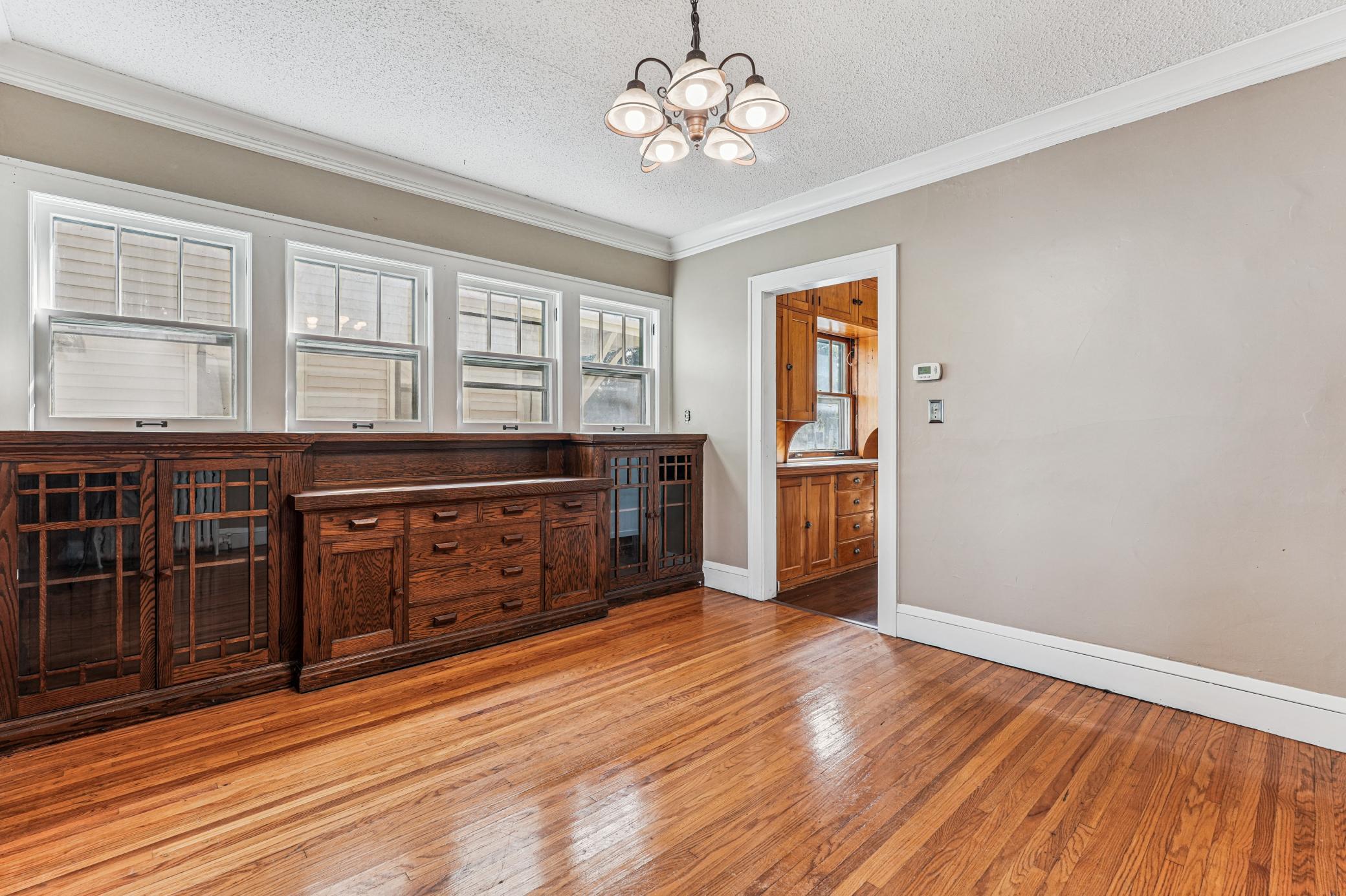1186 Marshall Avenue Property Photo 11