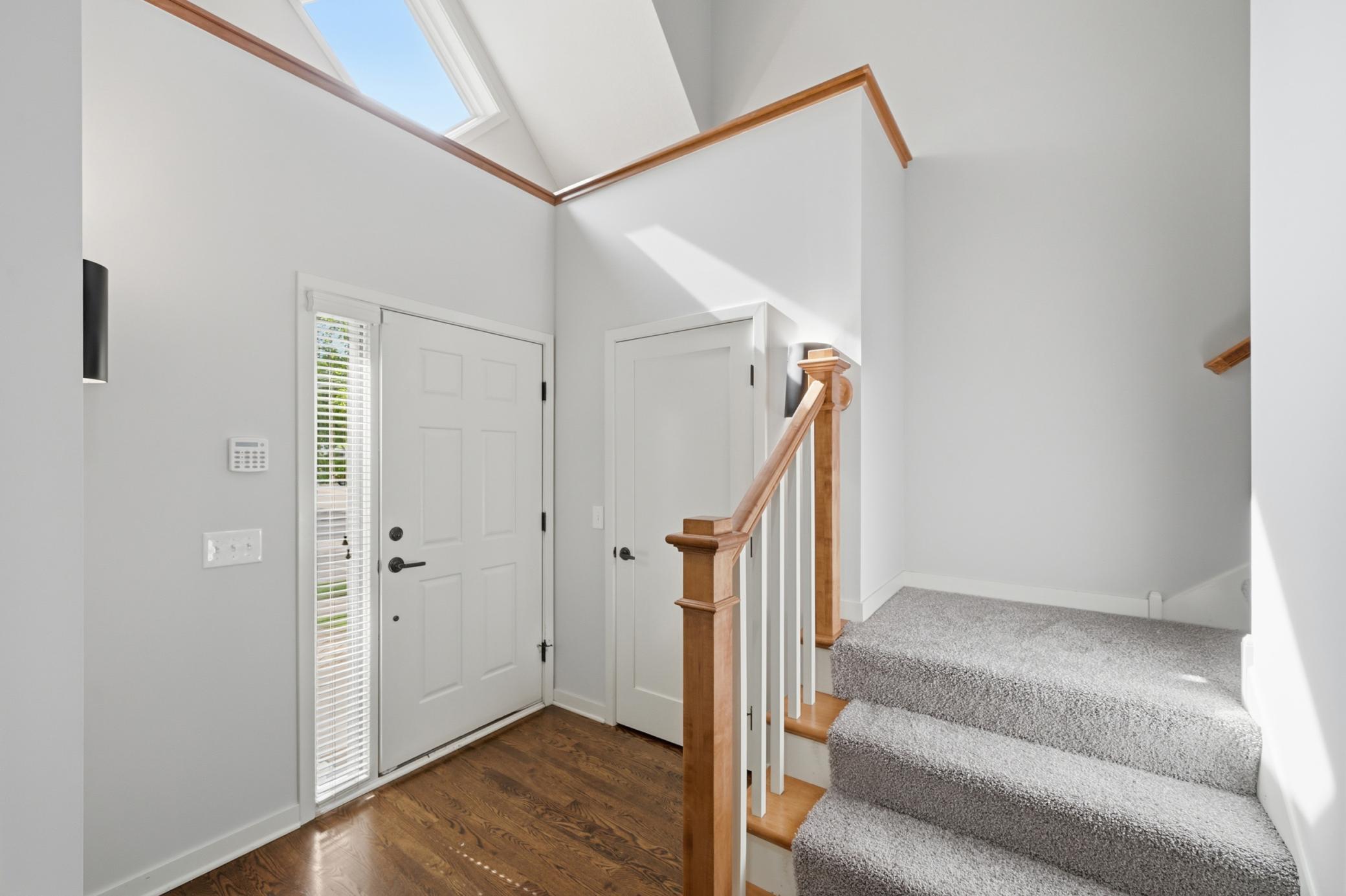 635 Willoughby Way W Property Photo 9