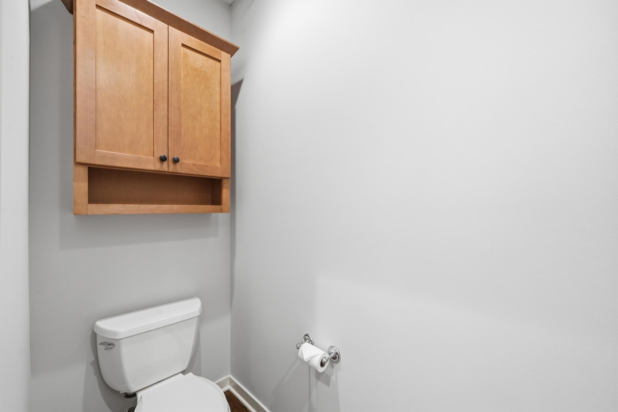 635 Willoughby Way W Property Photo 17