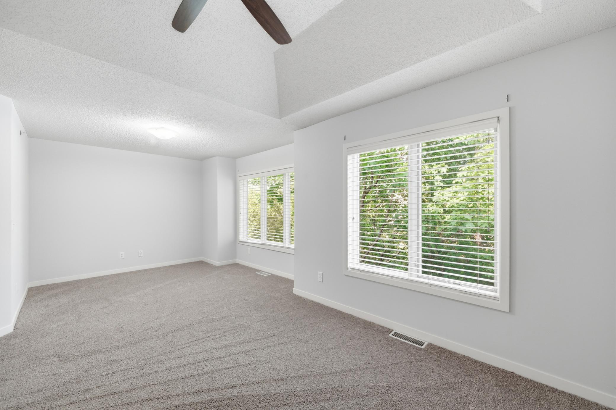 635 Willoughby Way W Property Photo 32