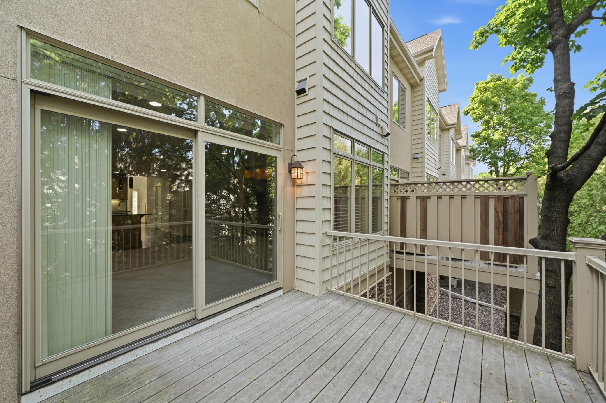 635 Willoughby Way W Property Photo 45