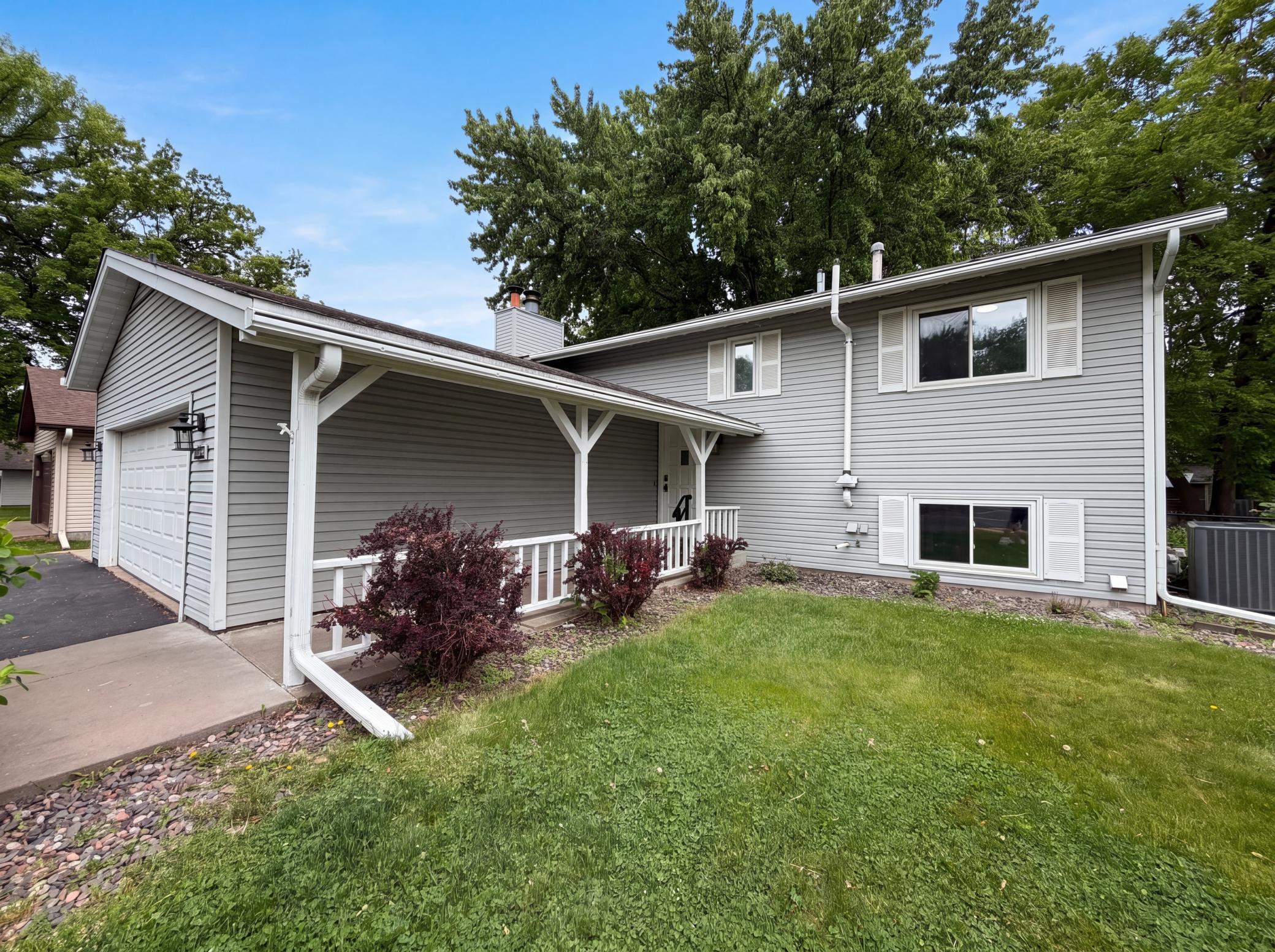 11878 100th Place N Property Photo 1