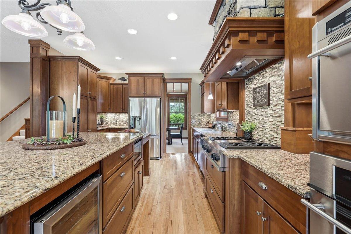 492 E Cove Road Property Photo 6