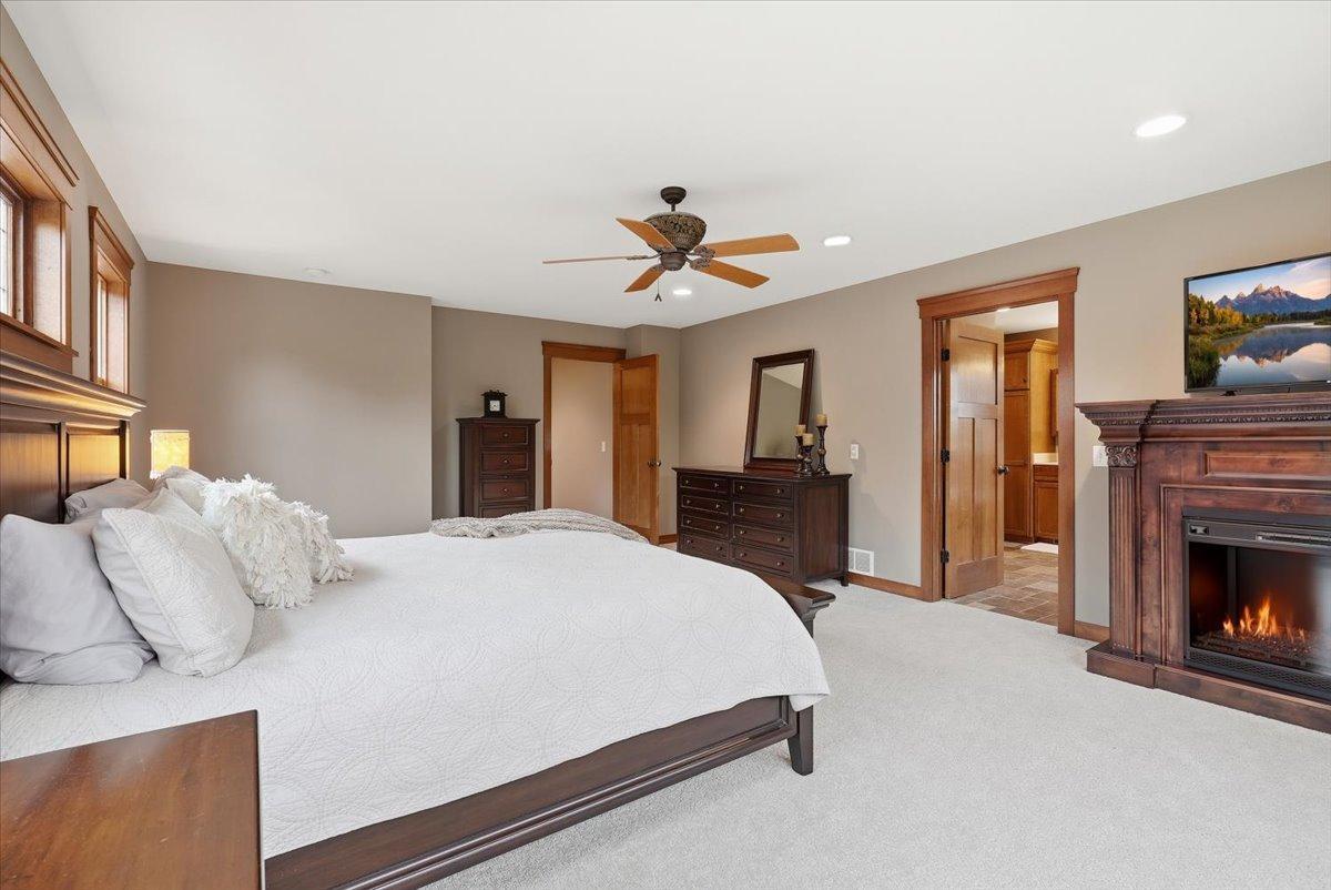492 E Cove Road Property Photo 10
