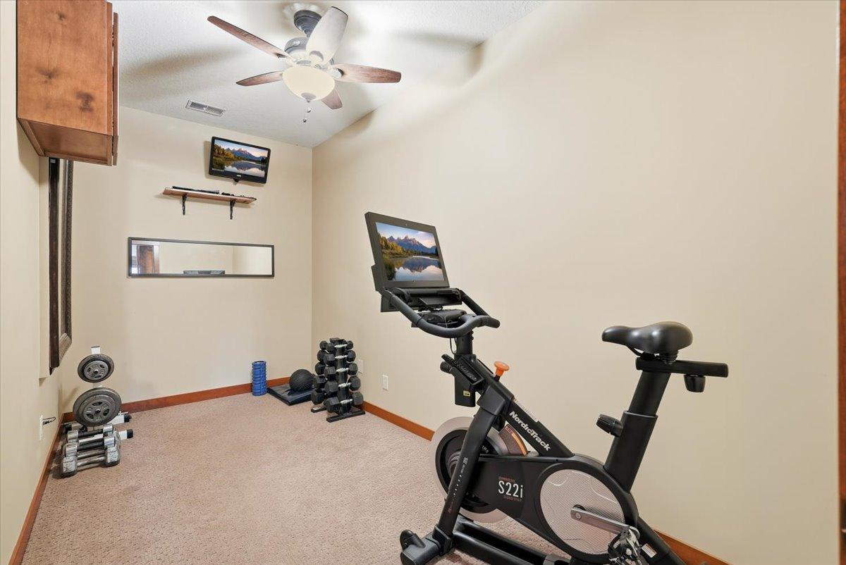 492 E Cove Road Property Photo 20