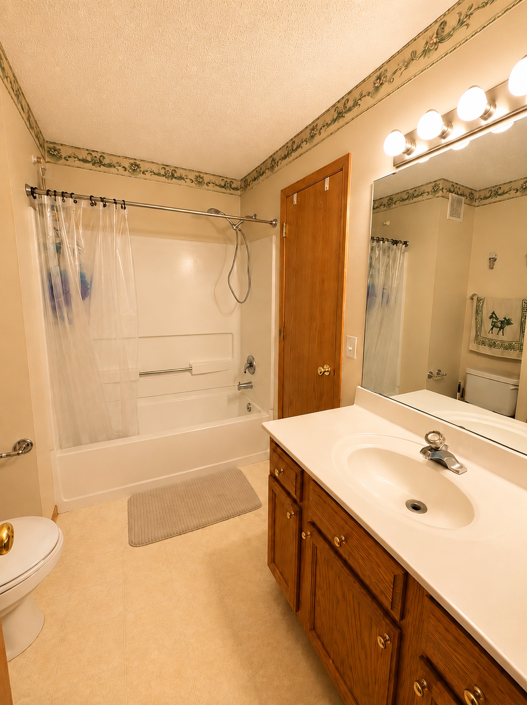 15827 Fleet Trail Property Photo 14