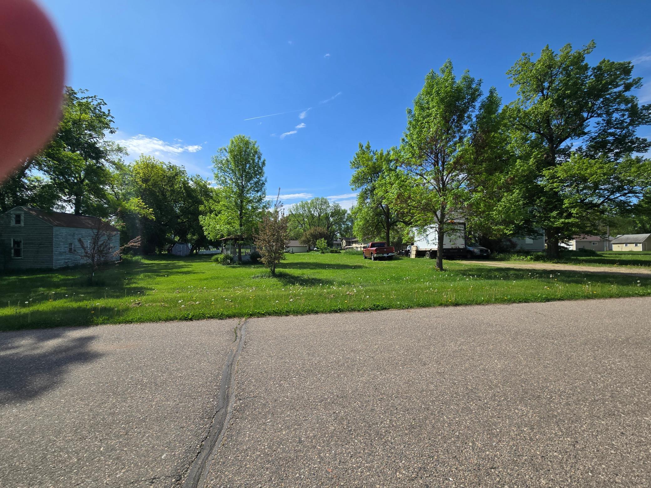 210 Glasgow Avenue Property Photo 18