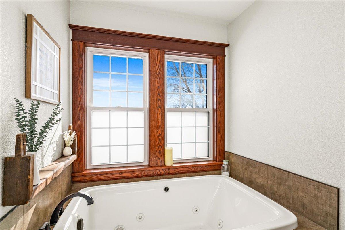 6734 Quiet Shores Trail Property Photo 36