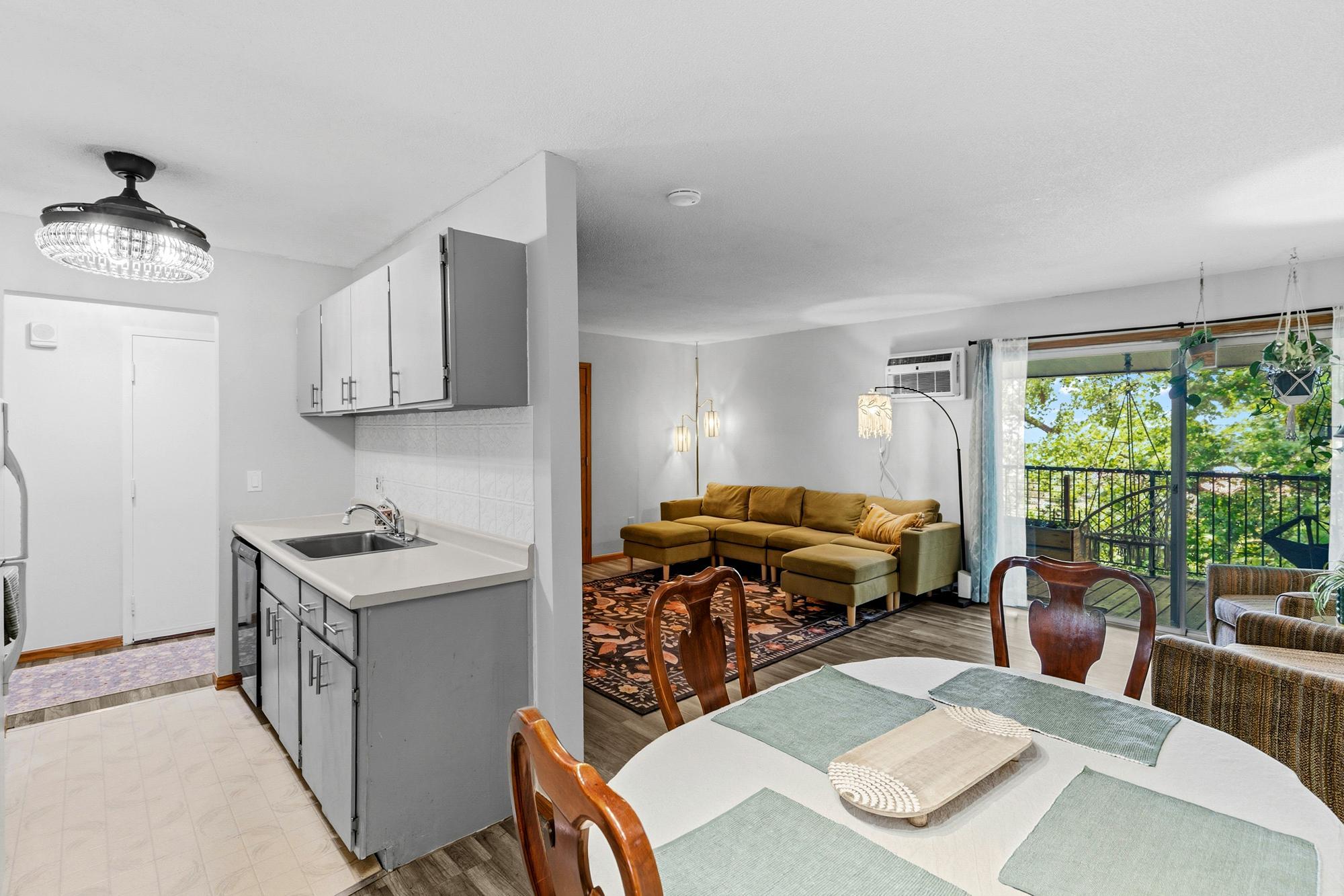12822 Nicollet Avenue 302 Property Photo 6