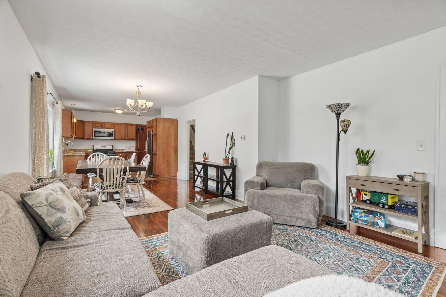 77 Stevens Street E Property Photo 15