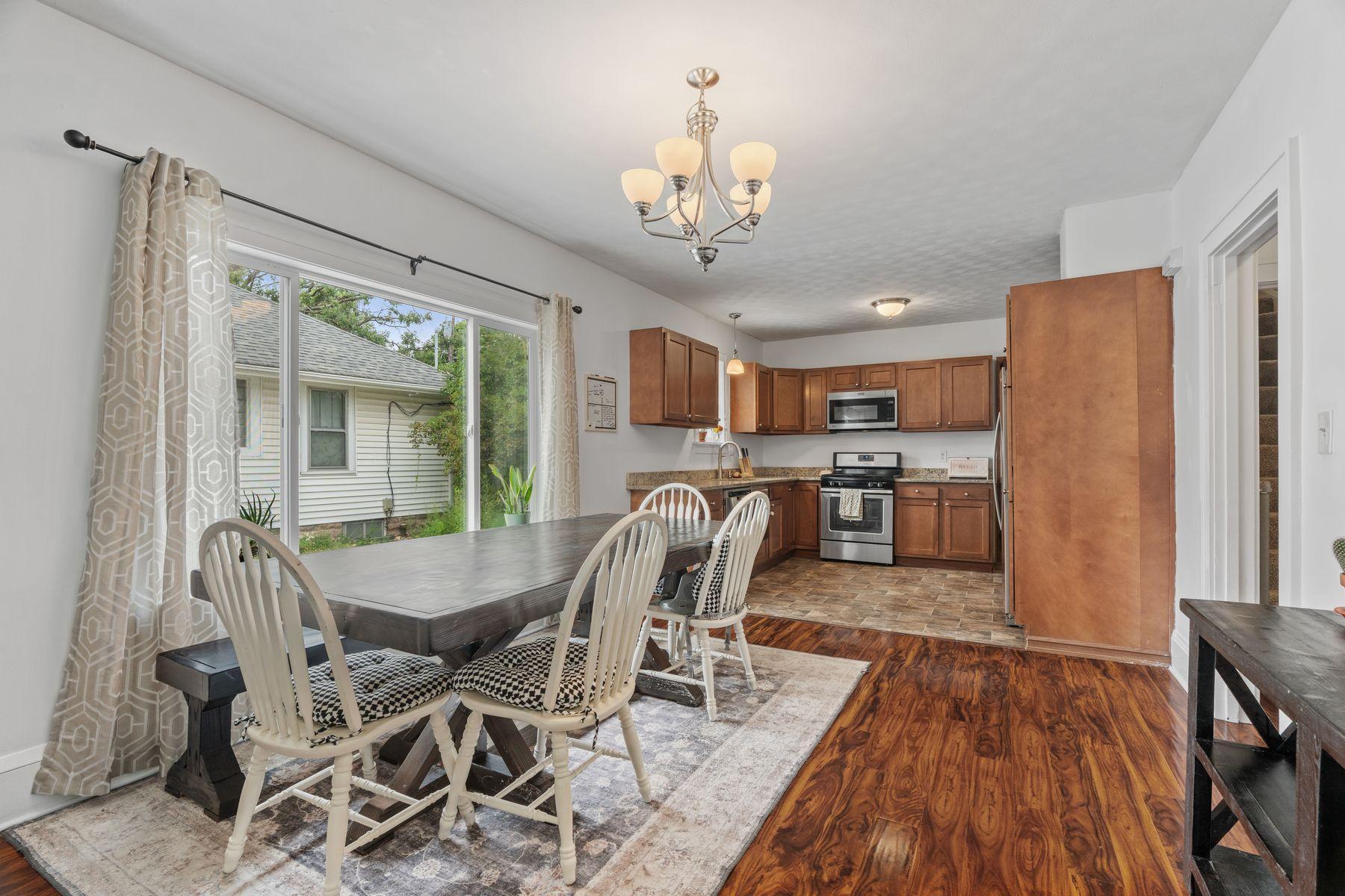 77 Stevens Street E Property Photo 17