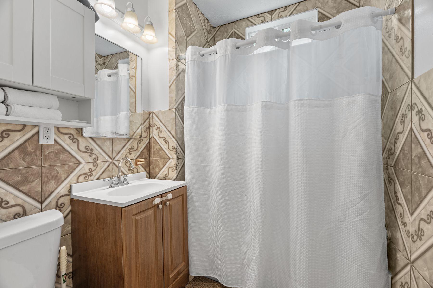 77 Stevens Street E Property Photo 23