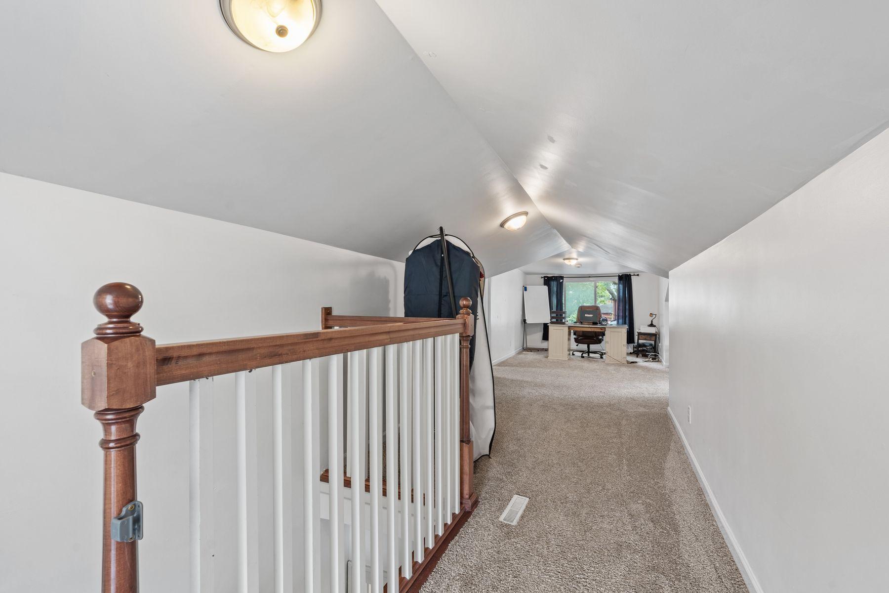 77 Stevens Street E Property Photo 29