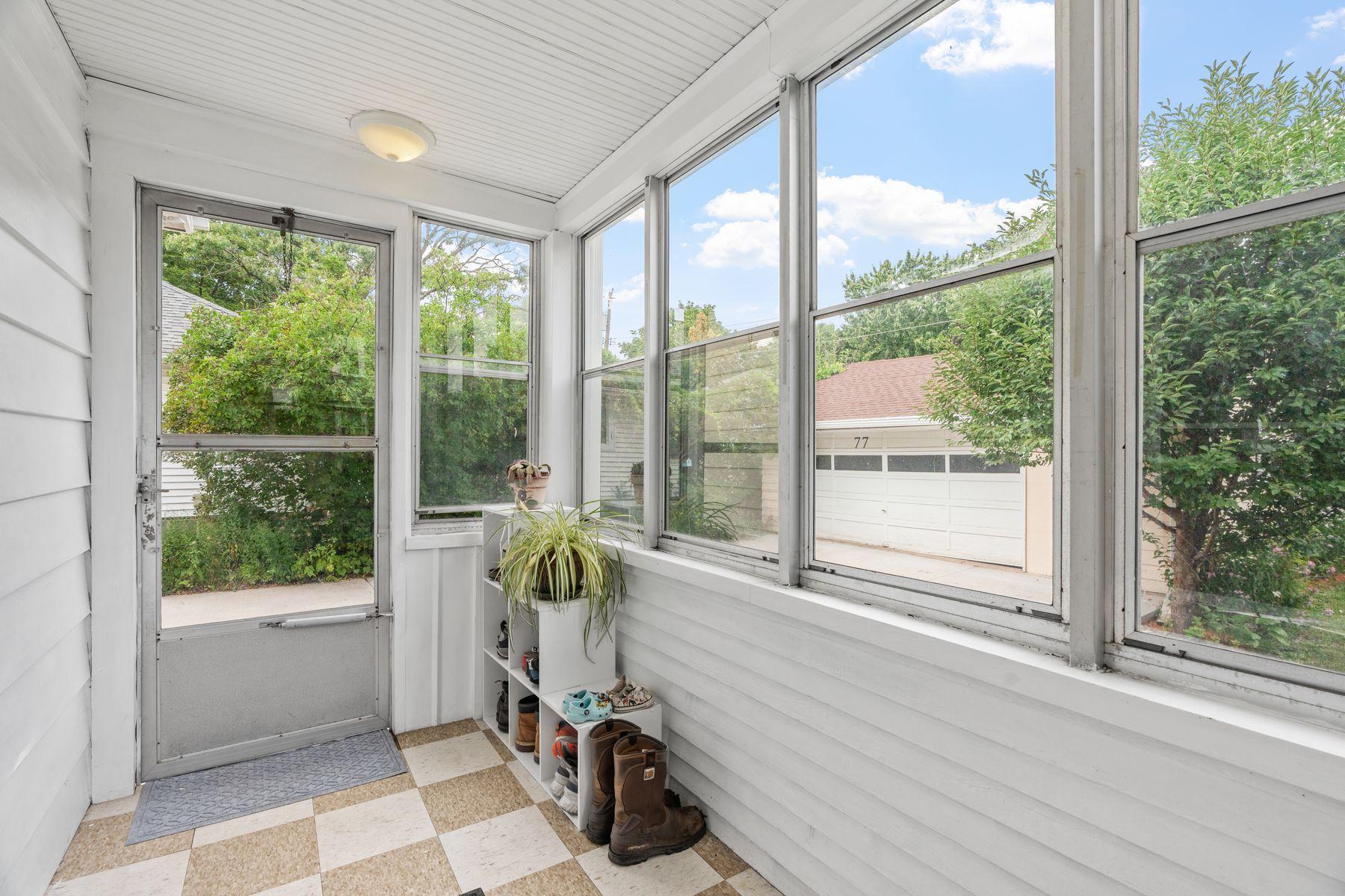 77 Stevens Street E Property Photo 36