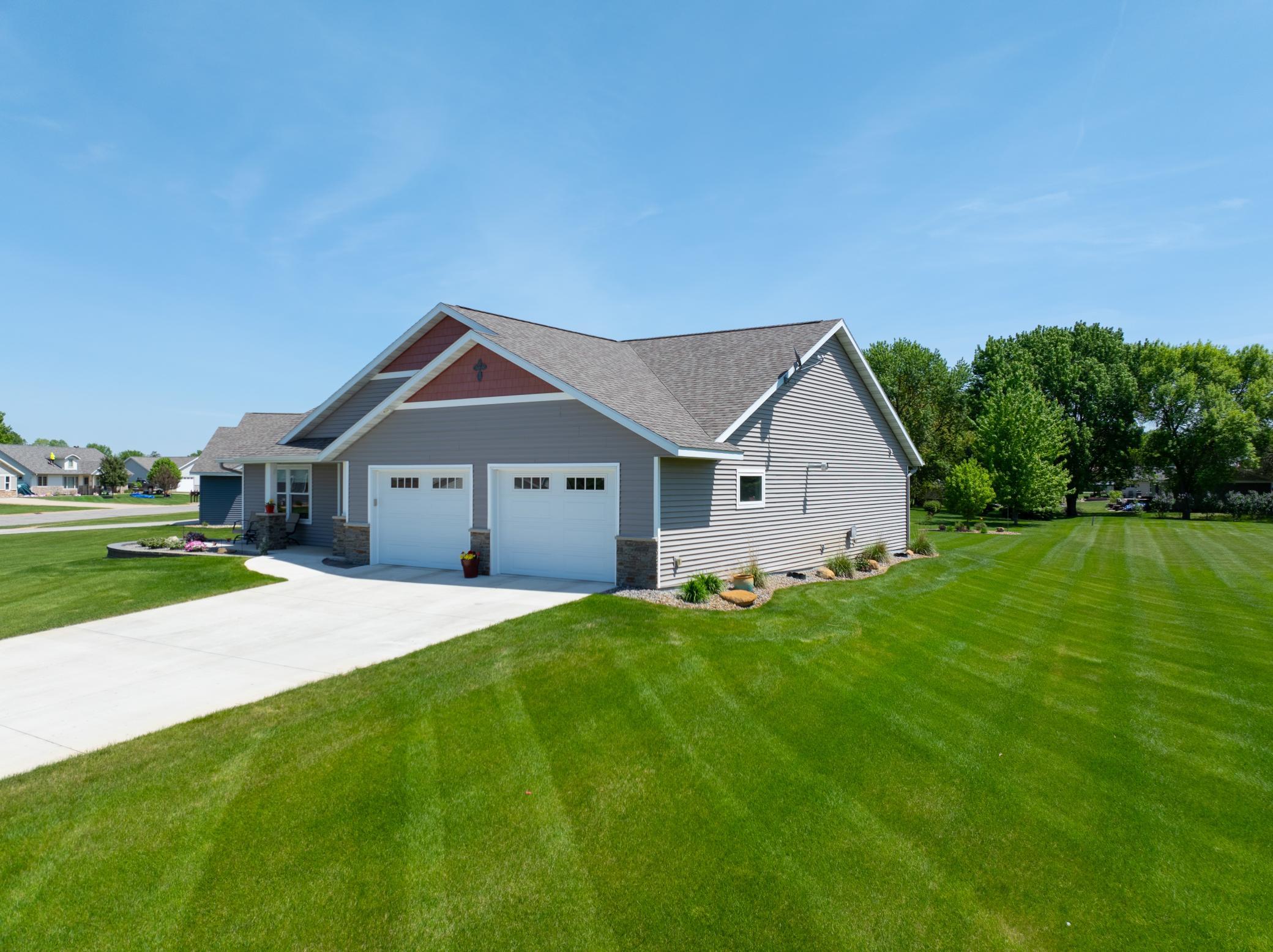 614 Dewberry Lane Property Photo 11