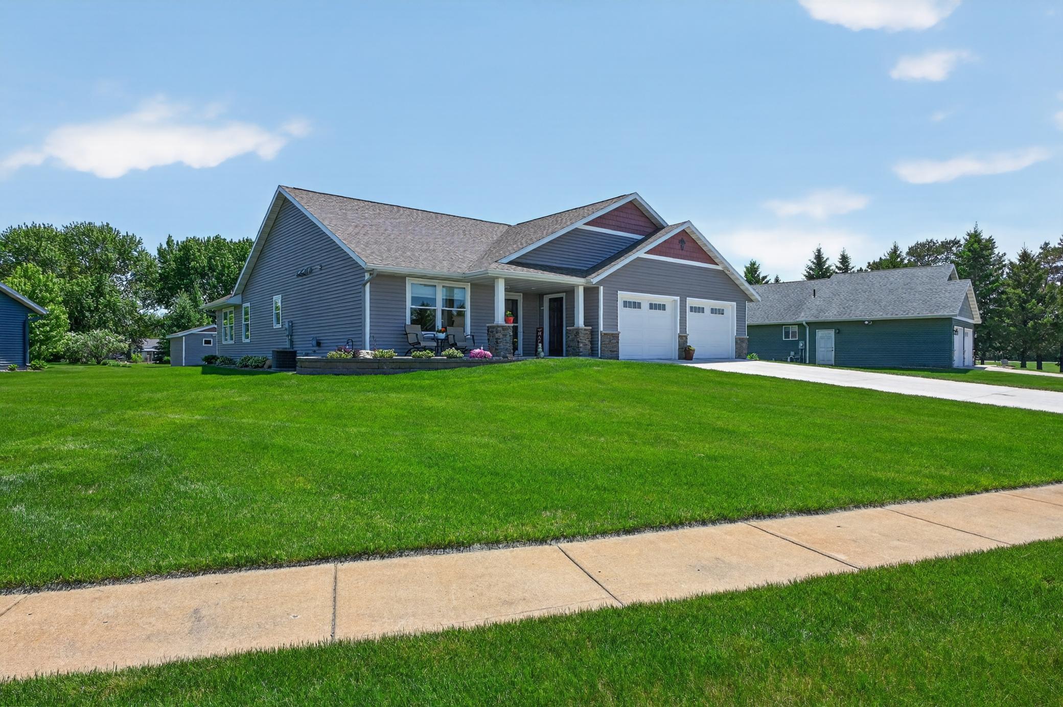 614 Dewberry Lane Property Photo 12