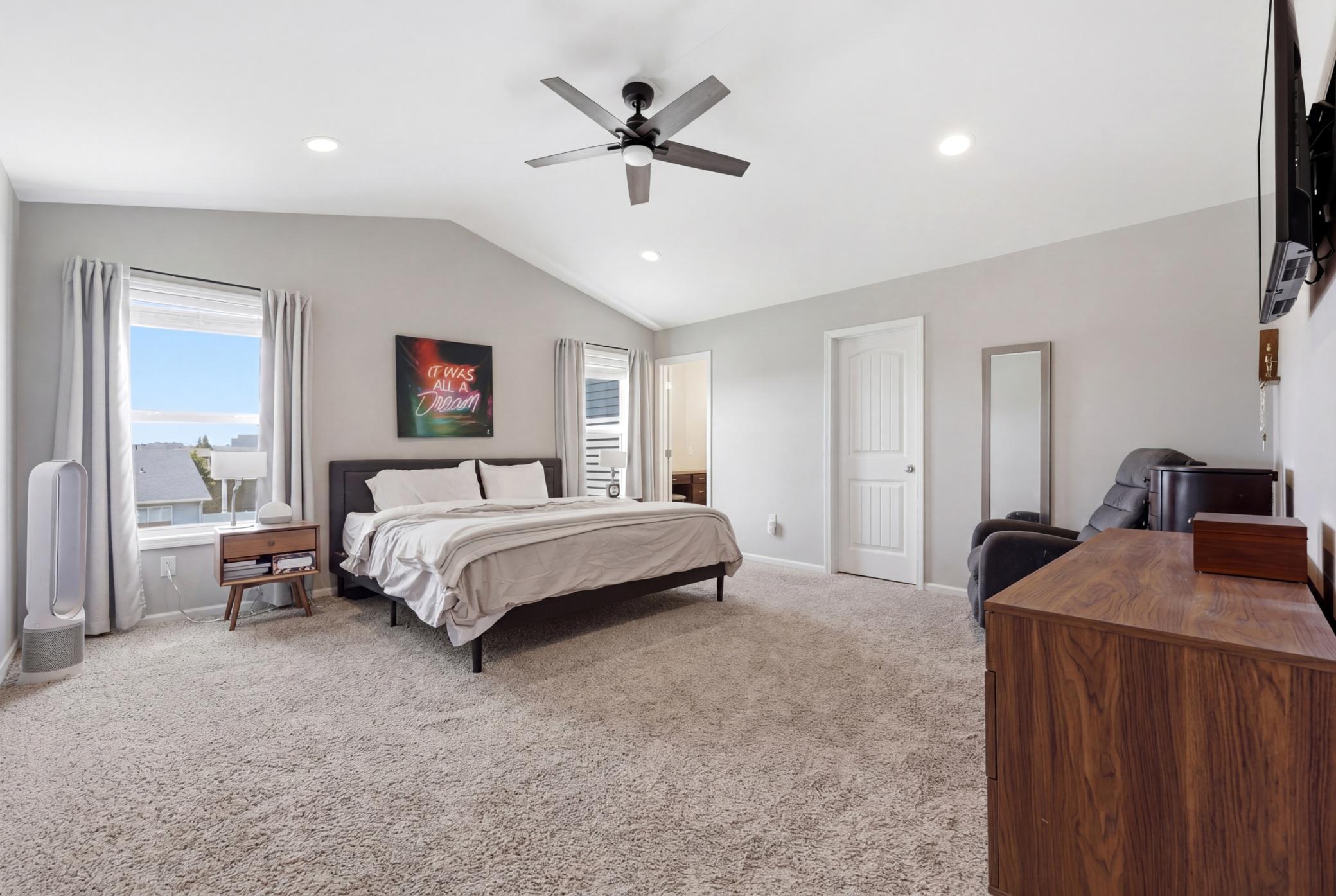 2924 7th Street E Property Photo 11