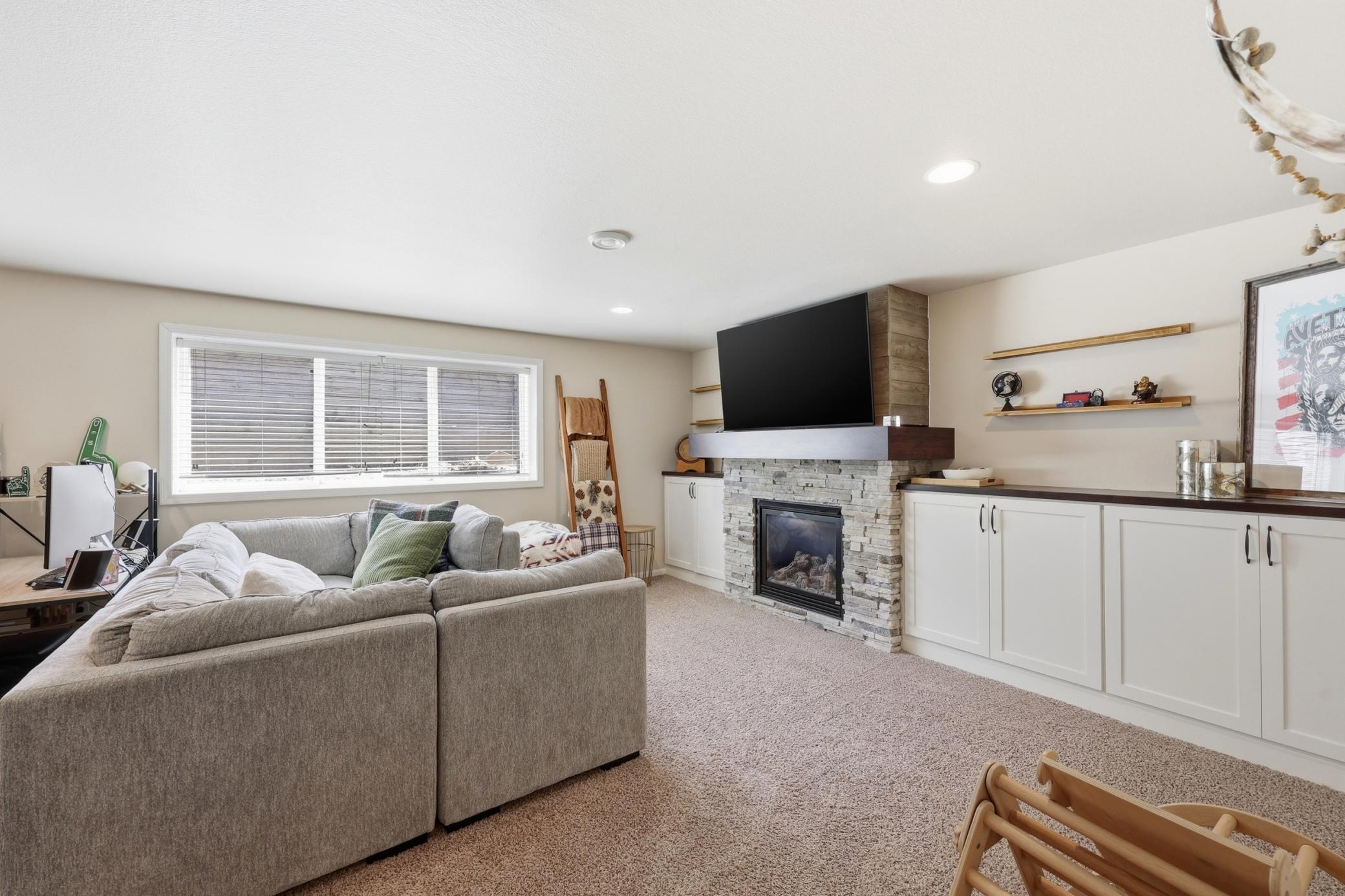 2924 7th Street E Property Photo 24