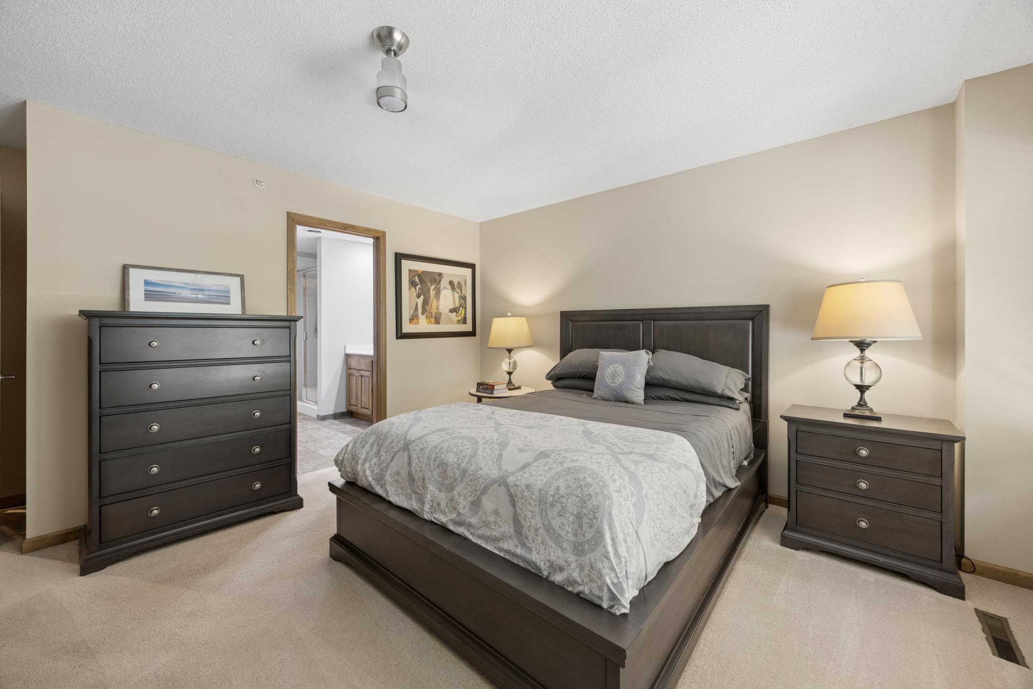 365 Willoughby Way W Property Photo 20