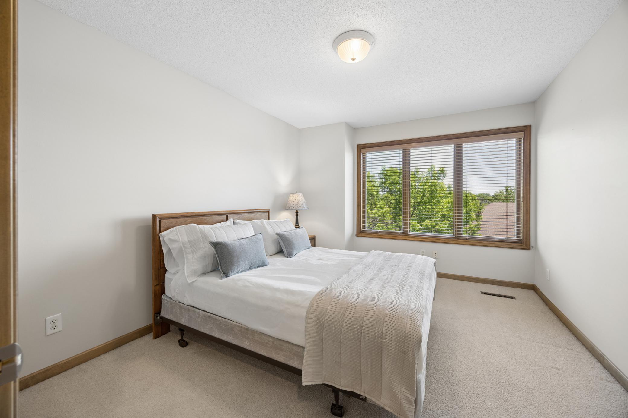 365 Willoughby Way W Property Photo 25