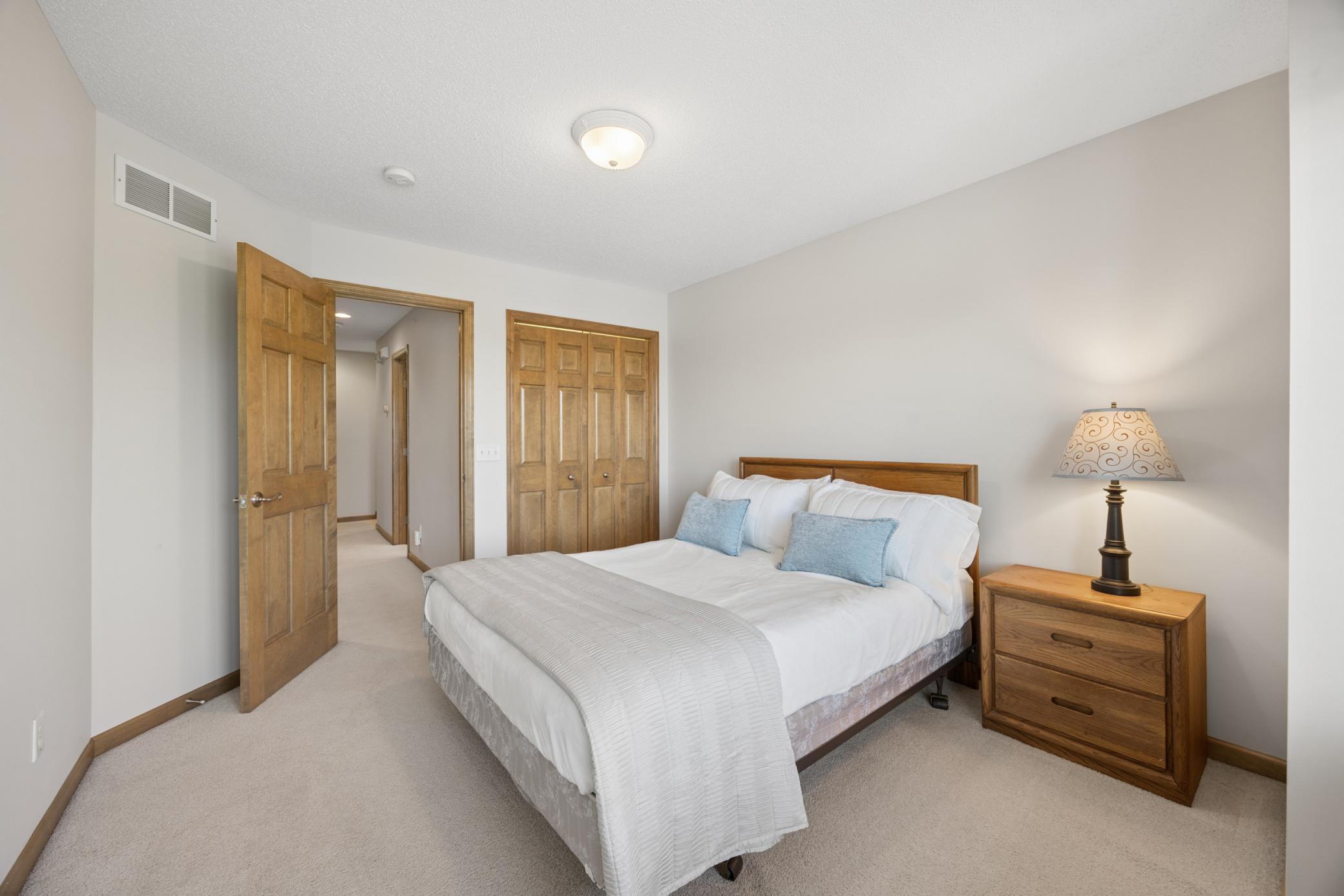 365 Willoughby Way W Property Photo 26